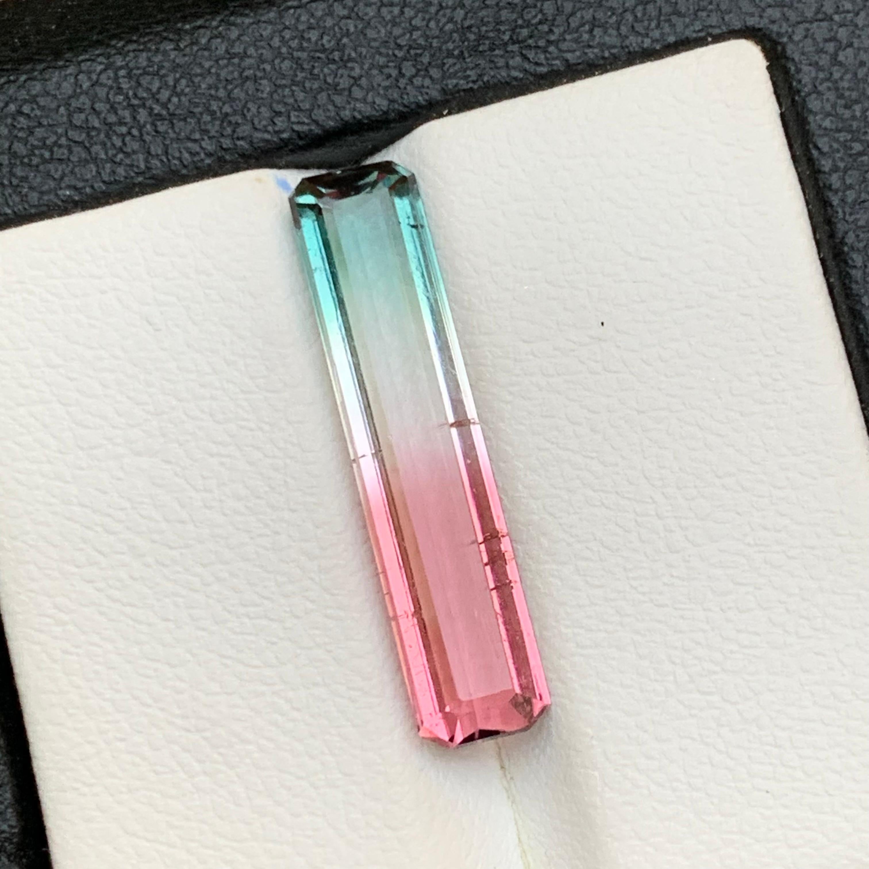 Bague et pendentif en tourmaline naturelle bicolore  Pierre précieuse en vrac 6,20 carats taille émeraude en vente 5