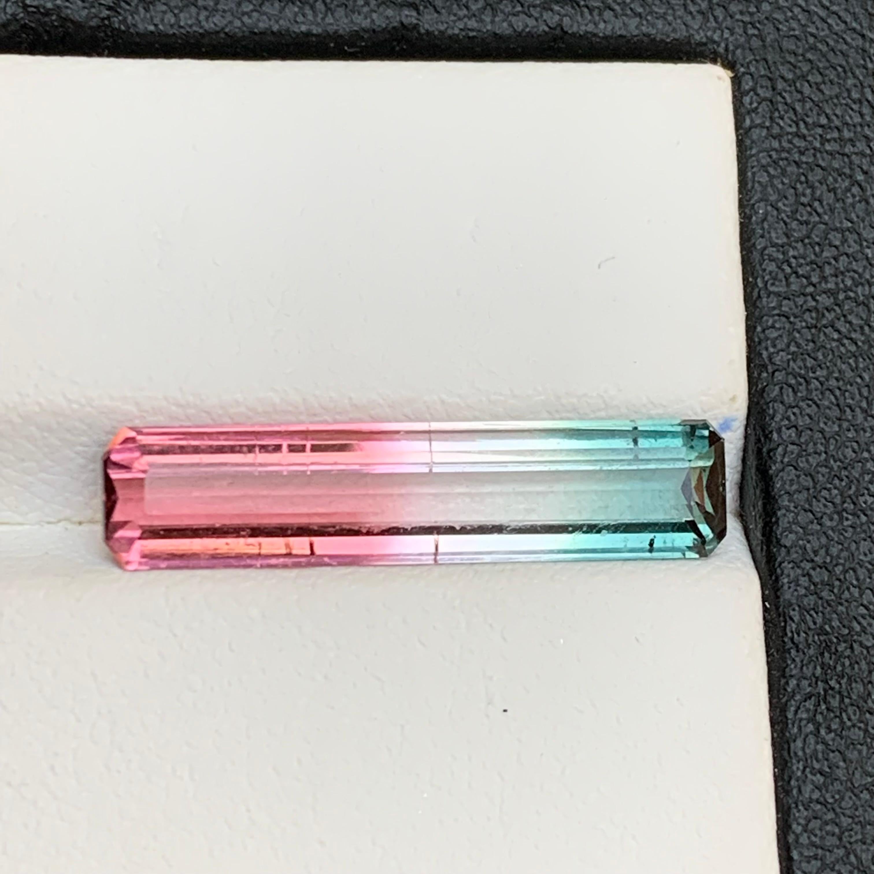 Bague et pendentif en tourmaline naturelle bicolore  Pierre précieuse en vrac 6,20 carats taille émeraude en vente 2