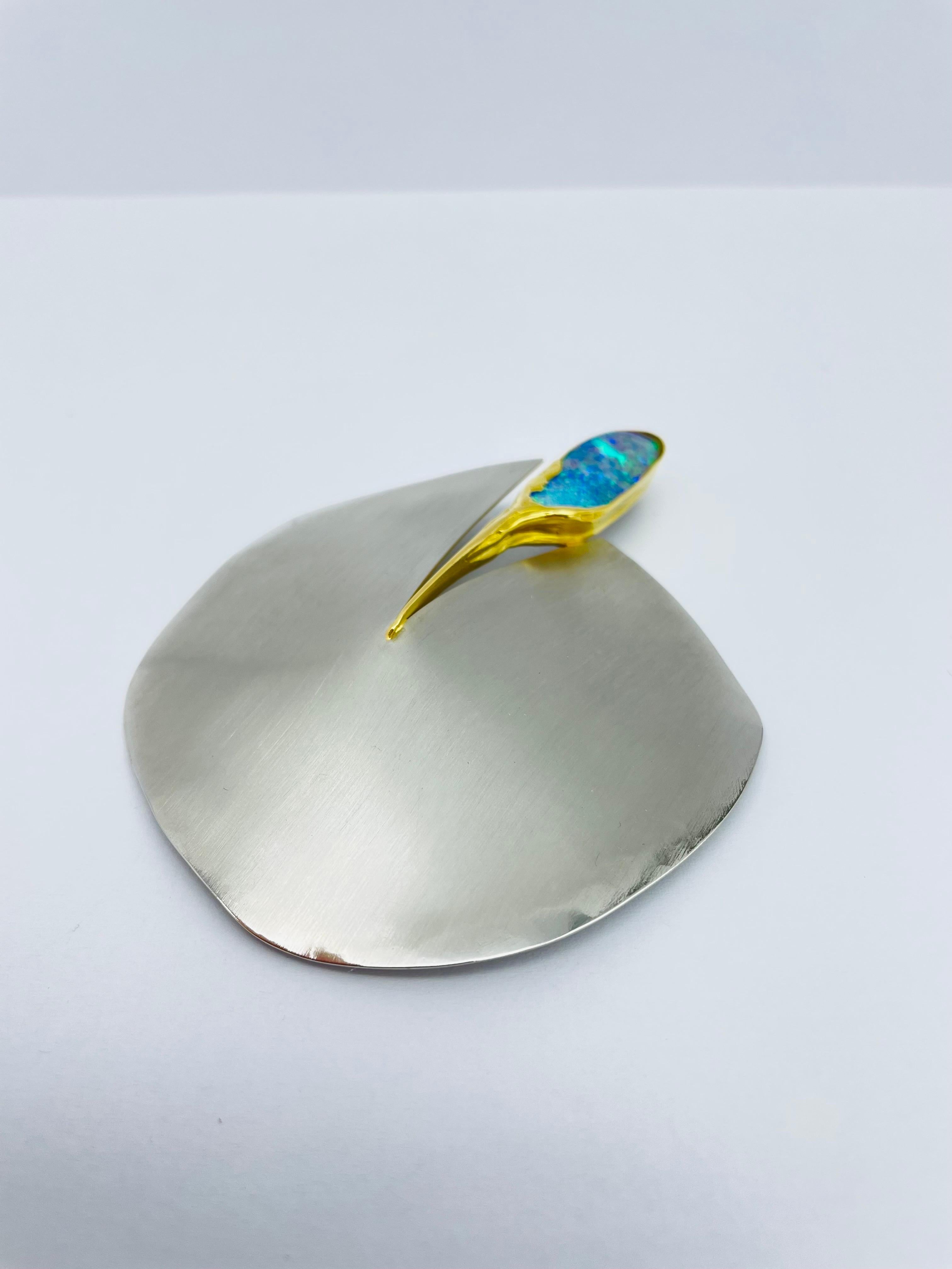 Bicolor Platinum/18k Gold Brooch-Pendant with Australian Opal, Unique In Good Condition For Sale In Berlin, BE