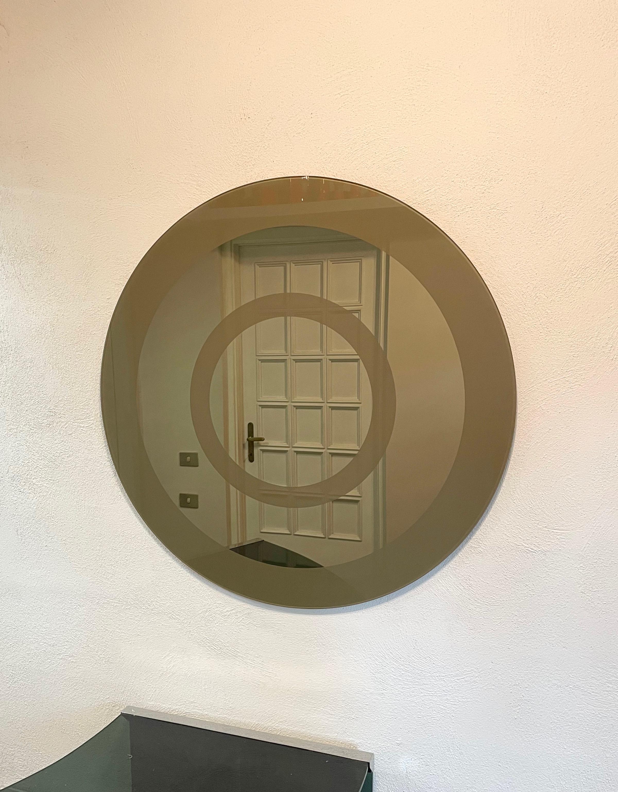 Espejo de pared redondo bicolor Giuseppe Raimondi para Cristal Arte, Italia Años 70 en venta 5