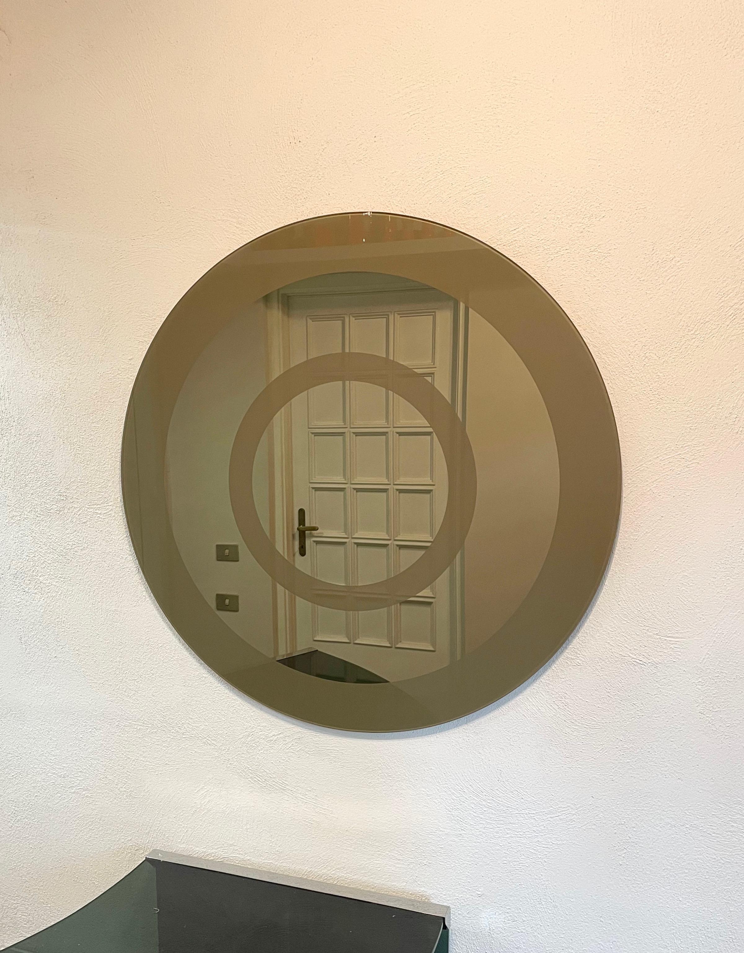 Bicolor Round Wall Mirror Giuseppe Raimondi for Cristal Art, Italy 1970s For Sale 5