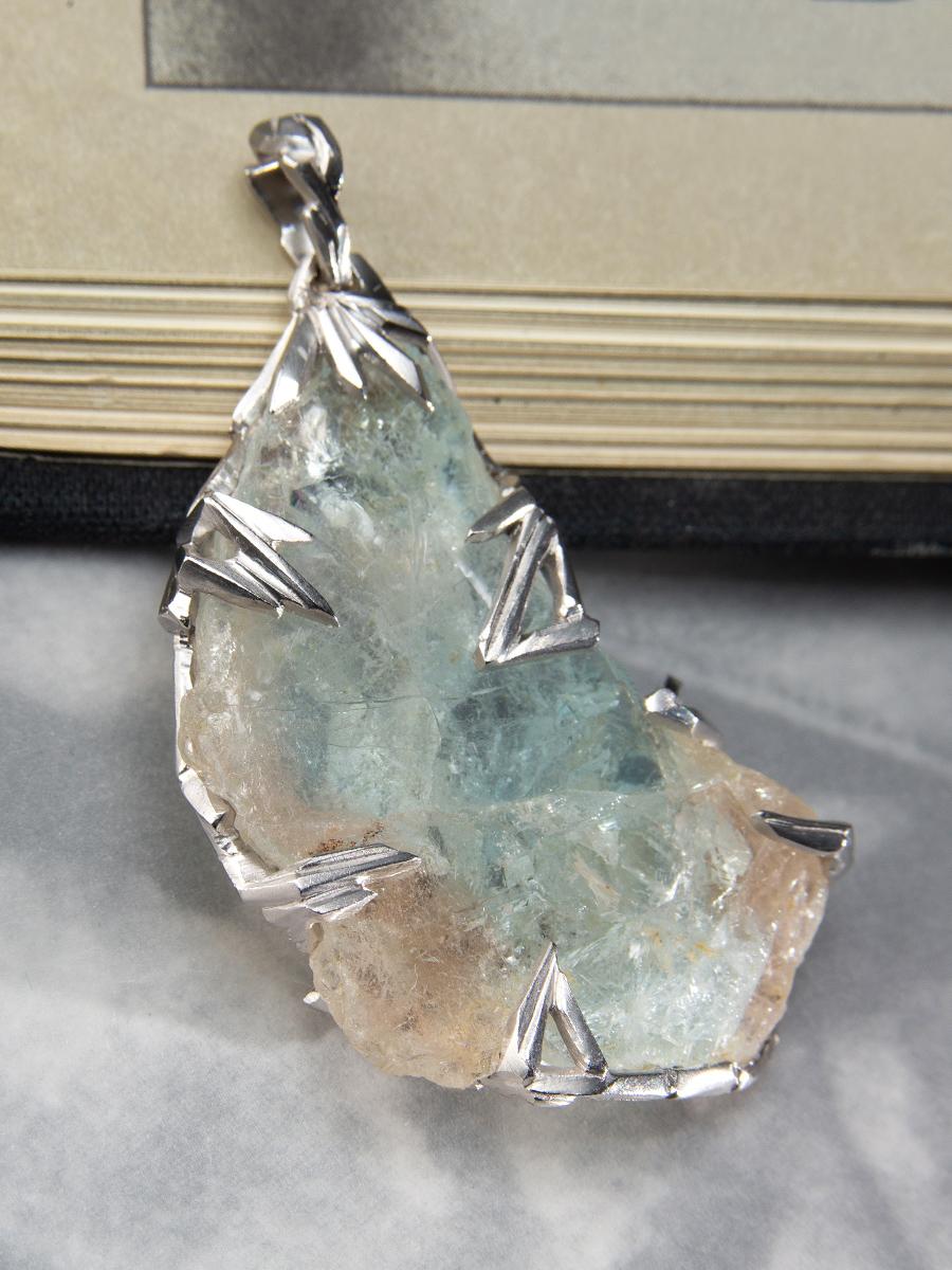 Uncut Bicolor Topaz Pendant White Gold Natural Blue Gemstone amulet mascot gift lotr For Sale