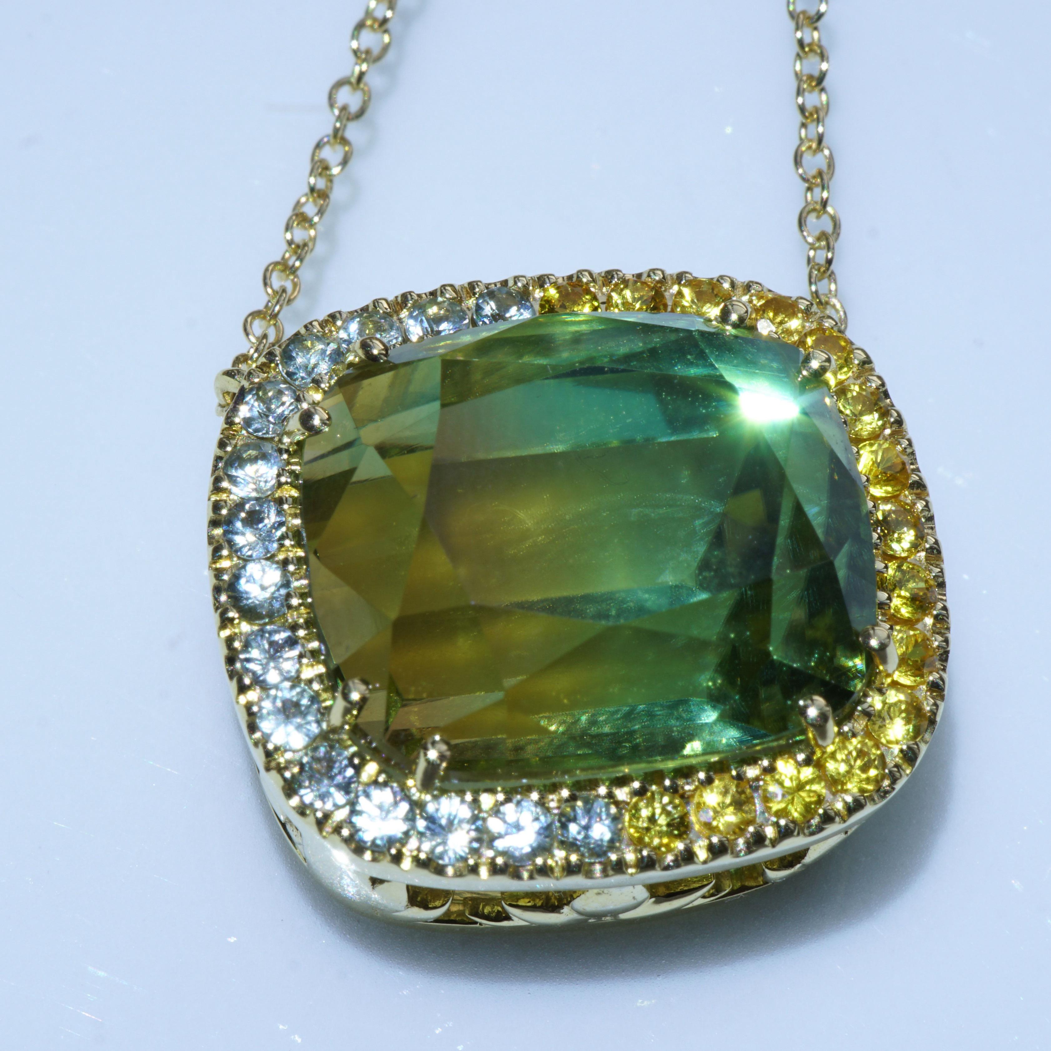 Bicolor Tourmaline Saphire Necklace 17 Ct green-mint yellow Africa AAA+ Necklace For Sale 3