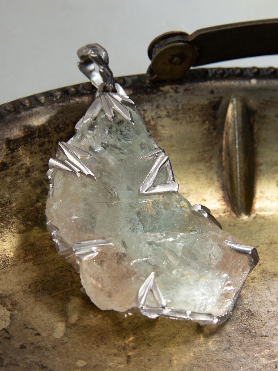 Uncut Bicolor Topaz Pendant White Gold Natural Slice Blue Gemstone amulet For Sale