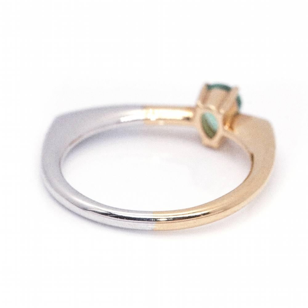 Women's Bicolour Gold and Emerald FLAT Ring For Sale
