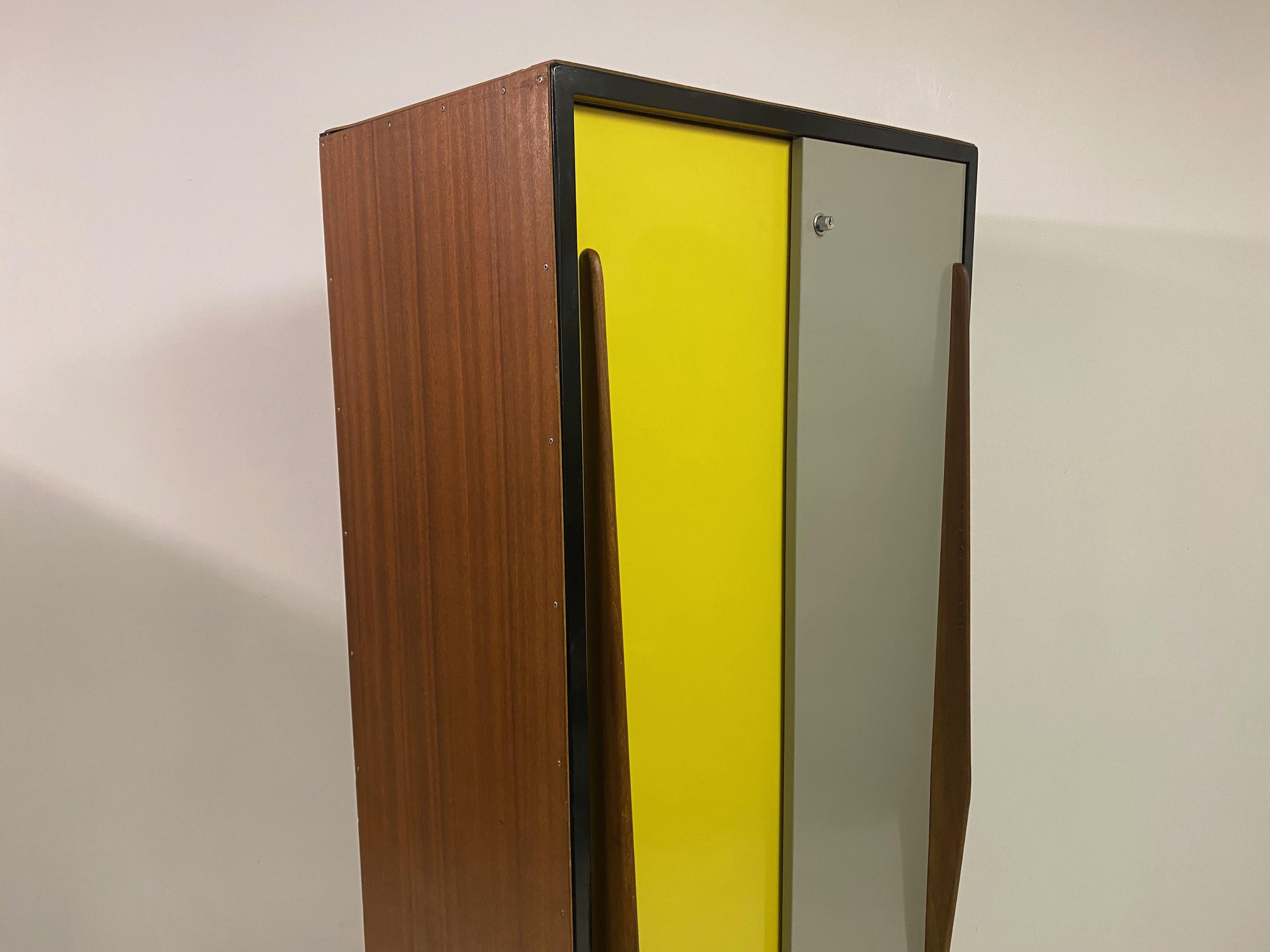 Bicoloured Cabinet By Willy Van Der Meeren For Tubax For Sale 9