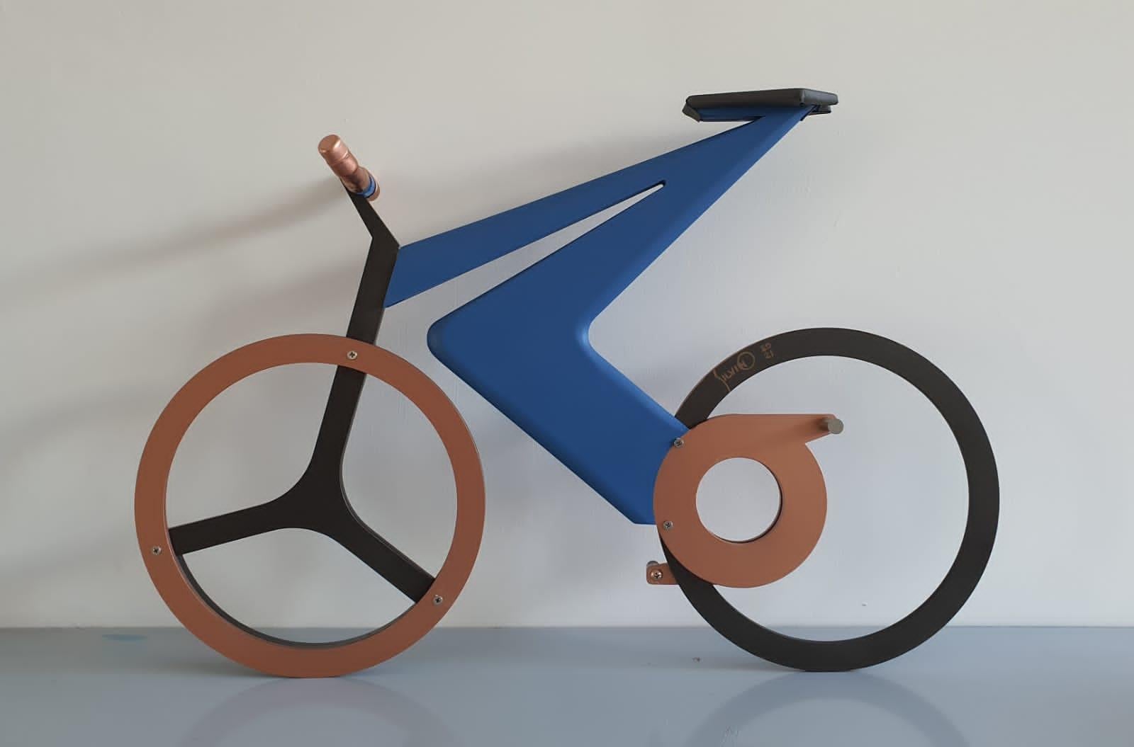 Silvino has designed a series of bicycles which has turned them into wall sculptures. Each of the bikes is different, either in model or color.

Silvino Lopeztovar
Born in Tlahuelilpan, Hidalgo, Mexico in 1970, Silvino Lopeztovar finished his