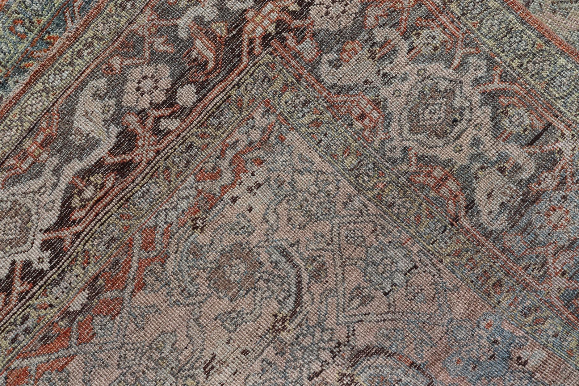 Bidjar Tapis persan ancien à motifs floraux et géométriques complexes 4'6 x 8'1 en vente 3