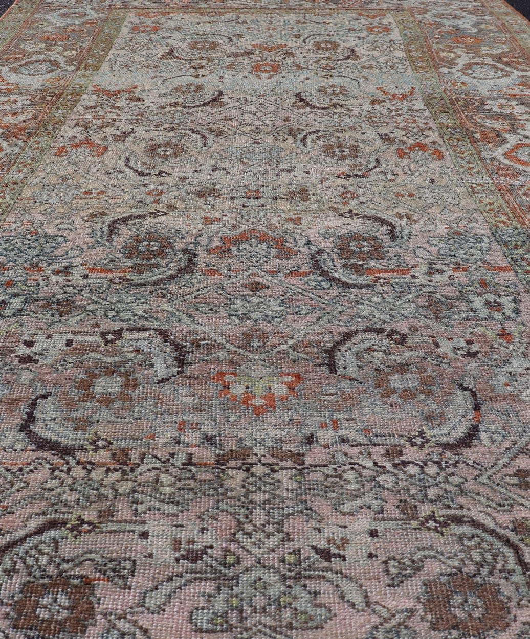 Tabriz Bidjar Tapis persan ancien à motifs floraux et géométriques complexes 4'6 x 8'1 en vente