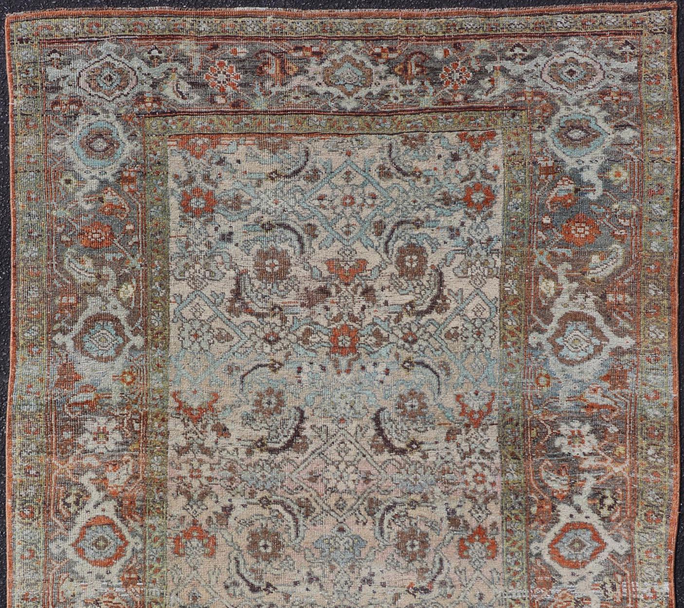 Laine Bidjar Tapis persan ancien à motifs floraux et géométriques complexes 4'6 x 8'1 en vente
