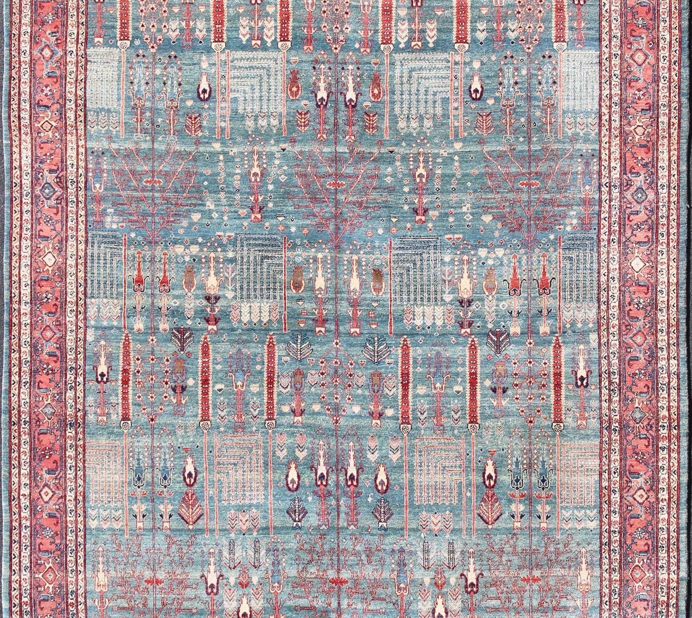 Turc Tapis Bidjar Design avec fond bleu ciel et motifs de jardins complexes11'9 x 18'0 en vente