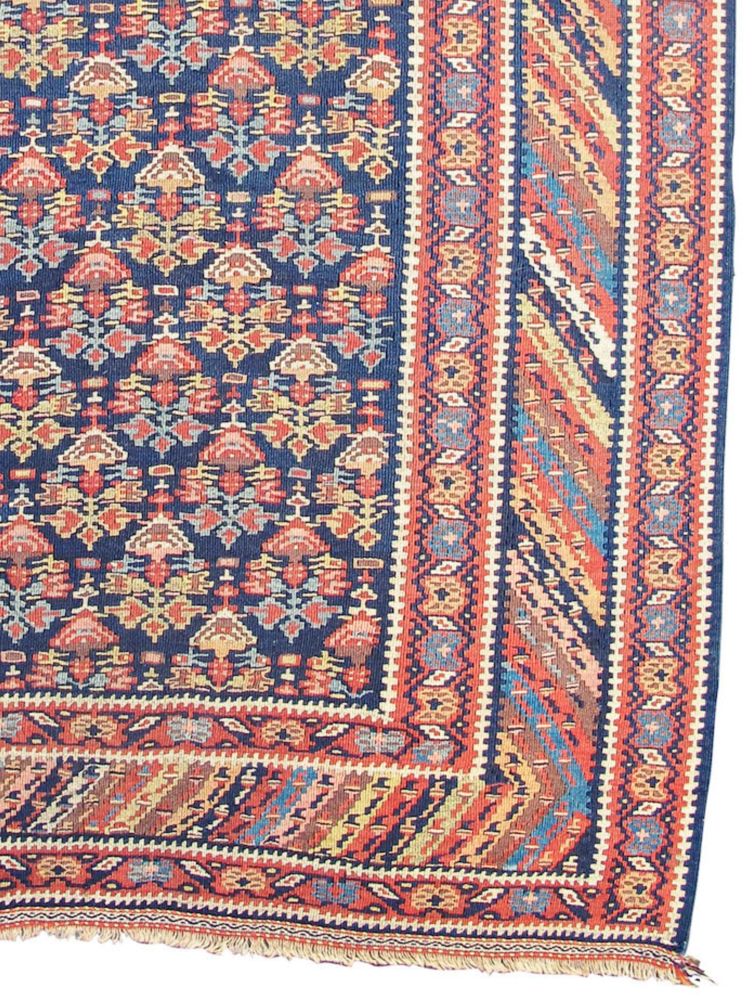Annodato a mano Kilim Bidjar, fine XIX secolo in vendita