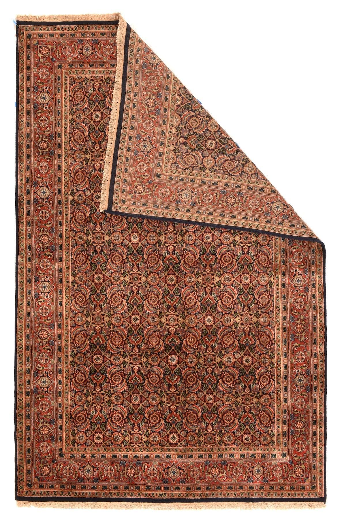Bidjar Teppich 4'10'' x 7'7''.
