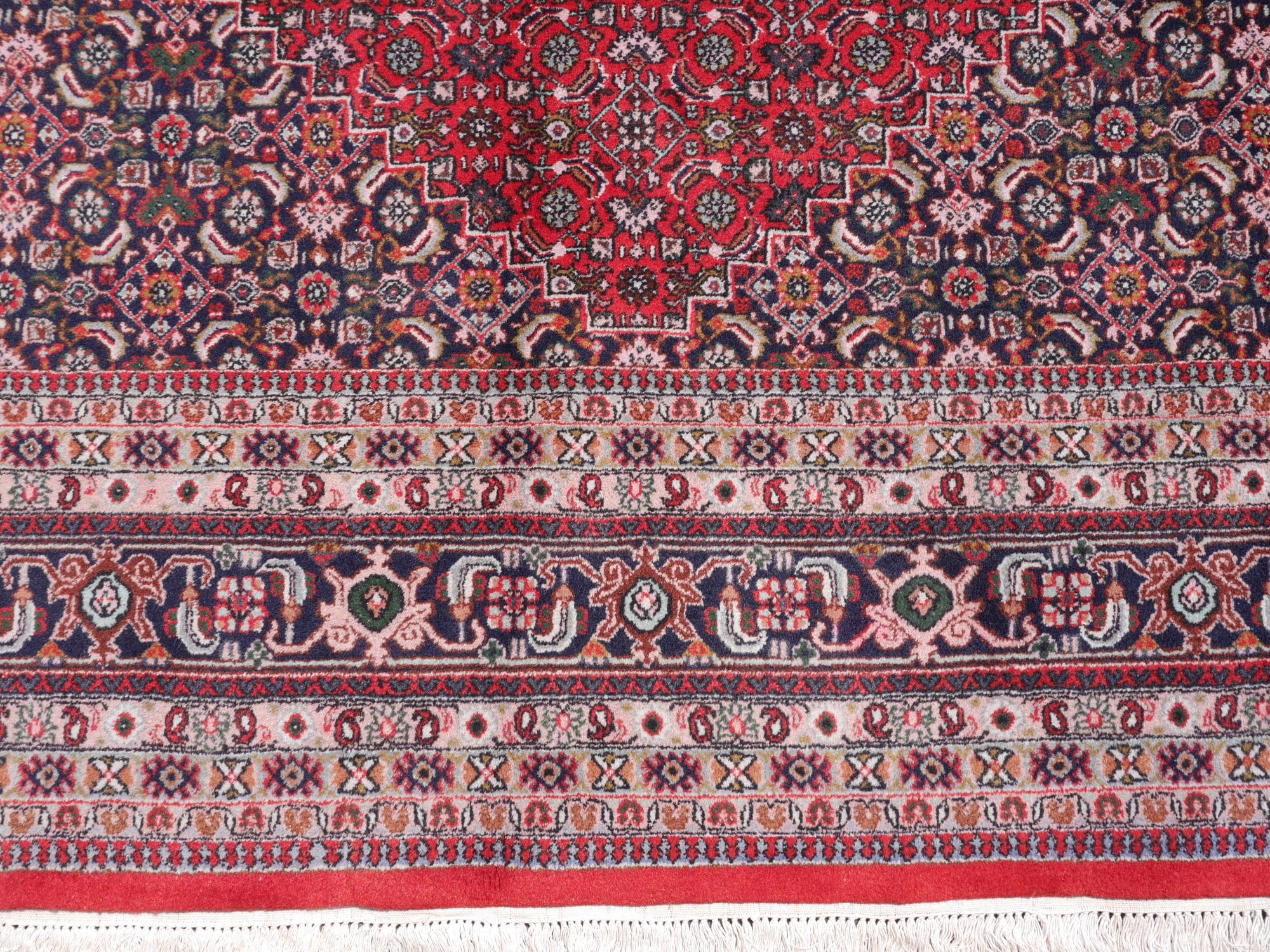 Tabriz Bidjar Rug Oriental Vintage Hand-Knotted Persian Design Made in India For Sale