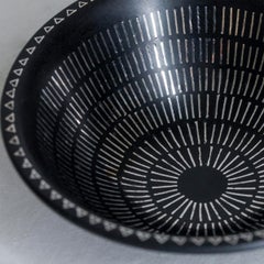 Bidri Traditional Indian Hand-made Izmir Cast Bowl, Large