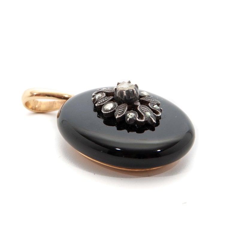 Late Victorian Diamond and Onyx Mourning Locket Pendant For Sale 1