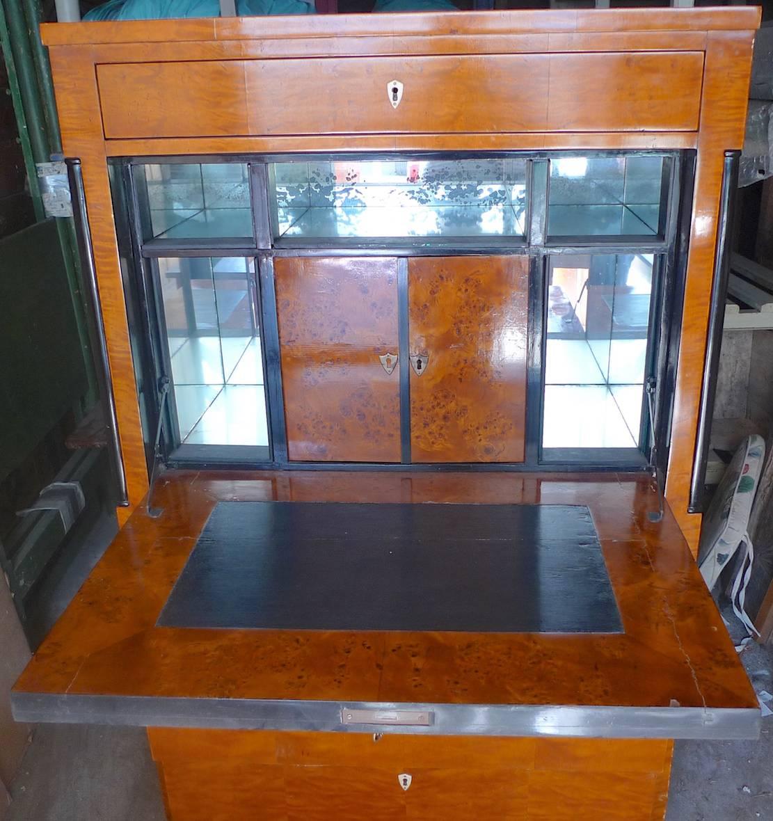 20th Century Biedermeier 1930s Drop-Leaf Desk or Bar with Double Cabinets and 2 Large Drawers