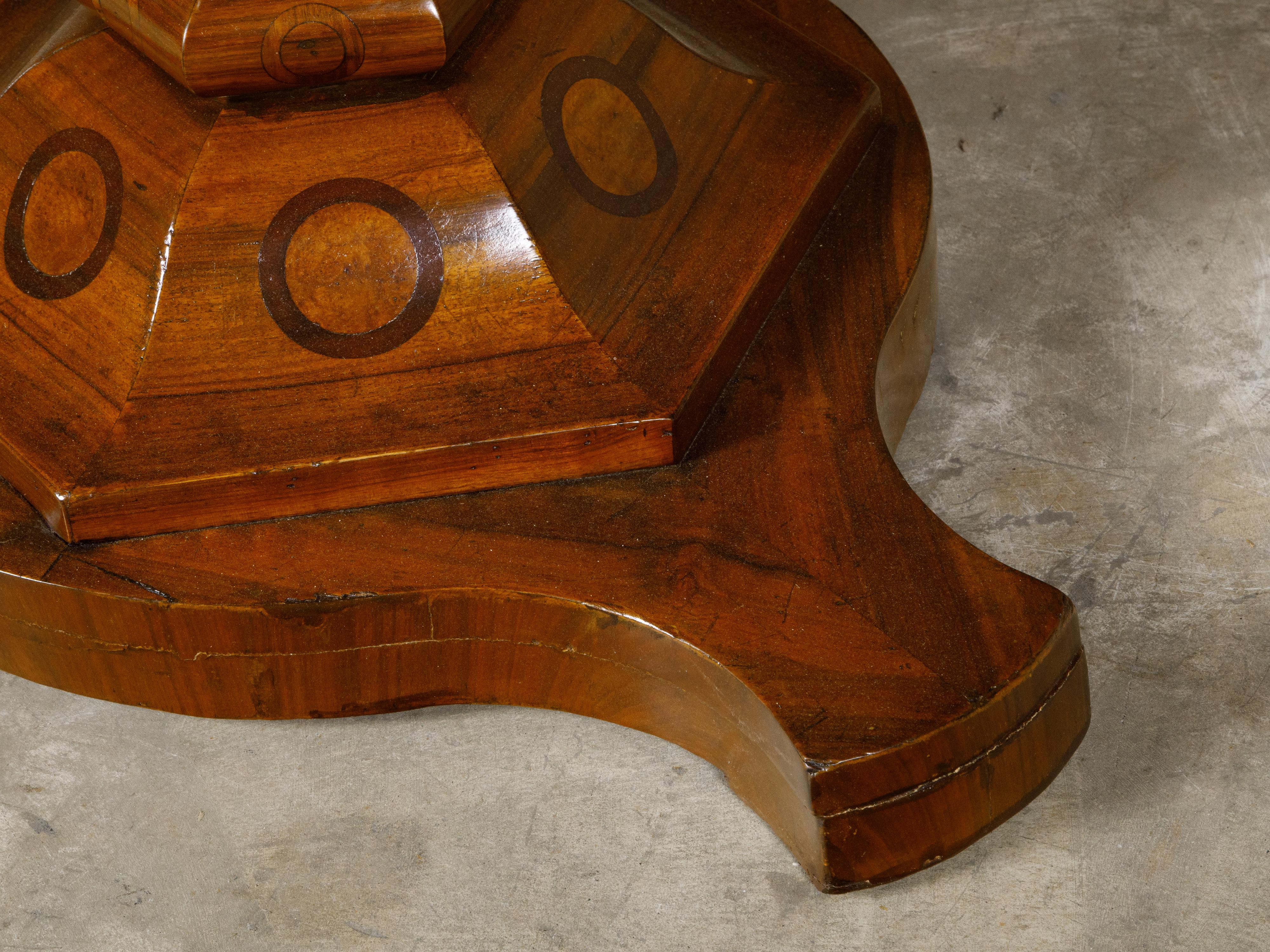 Biedermeier 19th Century Flamed Walnut Pedestal Table with Radiating Motif For Sale 1