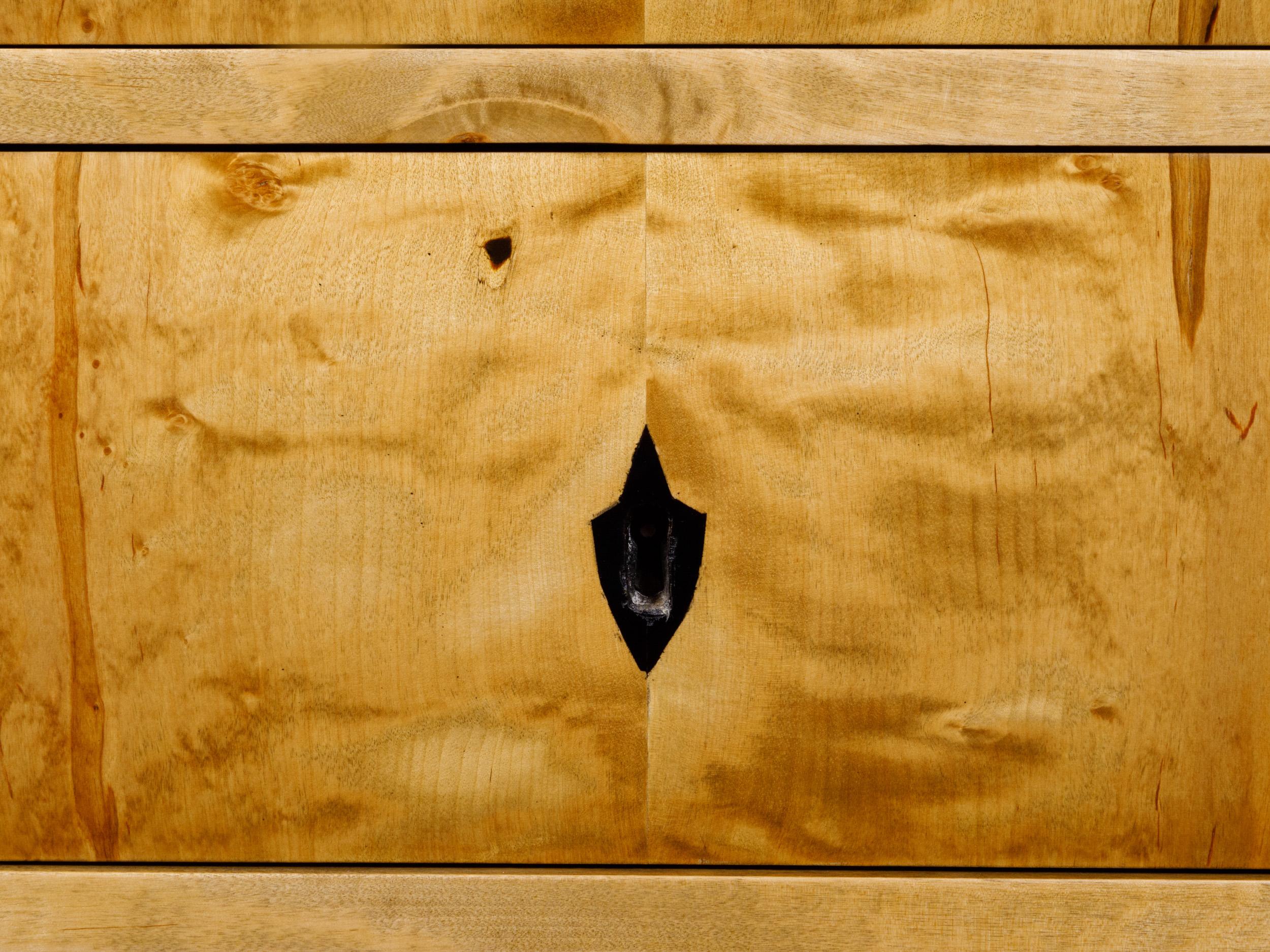 Biedermeier 19th Century Maple Wood Four-Drawer Chest with Inlaid Escutcheon 5