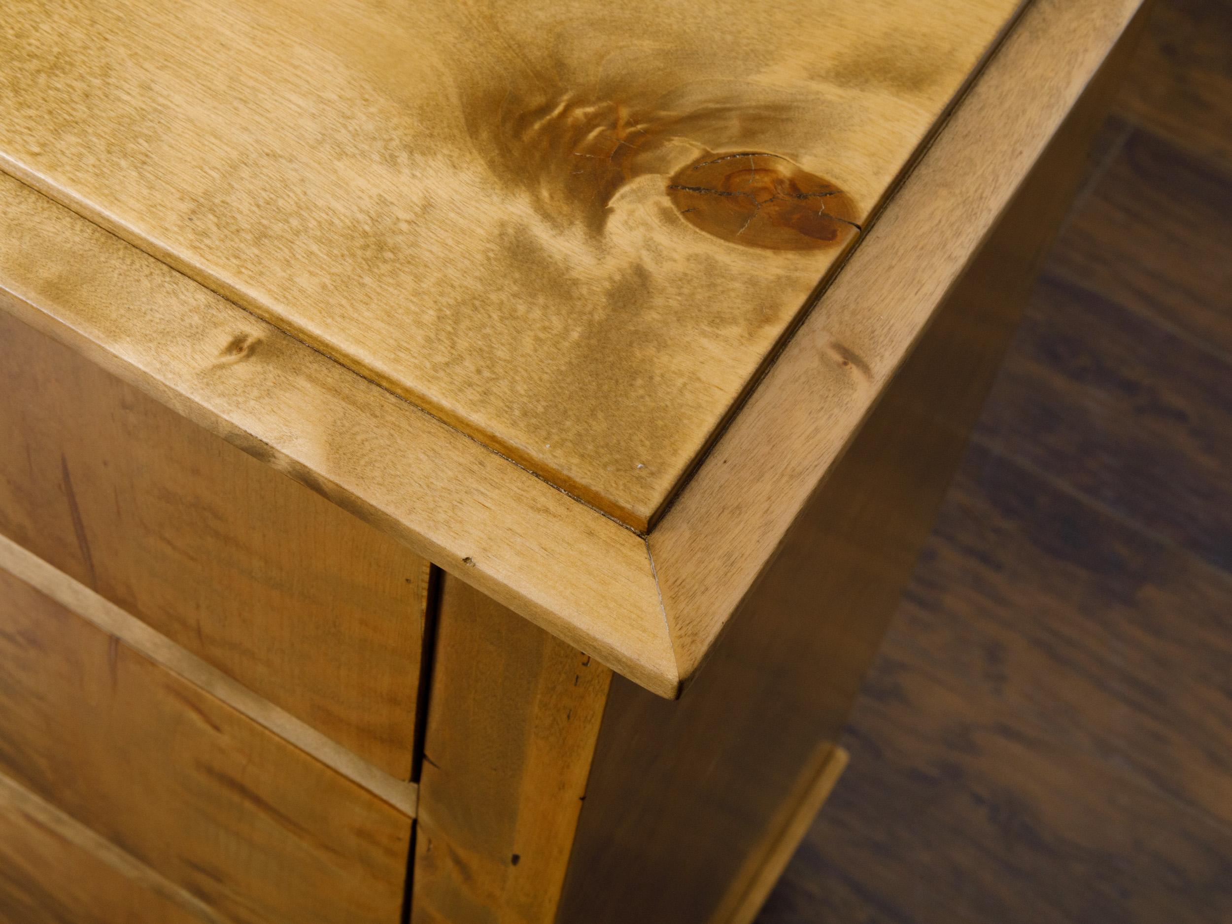Biedermeier 19th Century Maple Wood Four-Drawer Chest with Inlaid Escutcheon 7