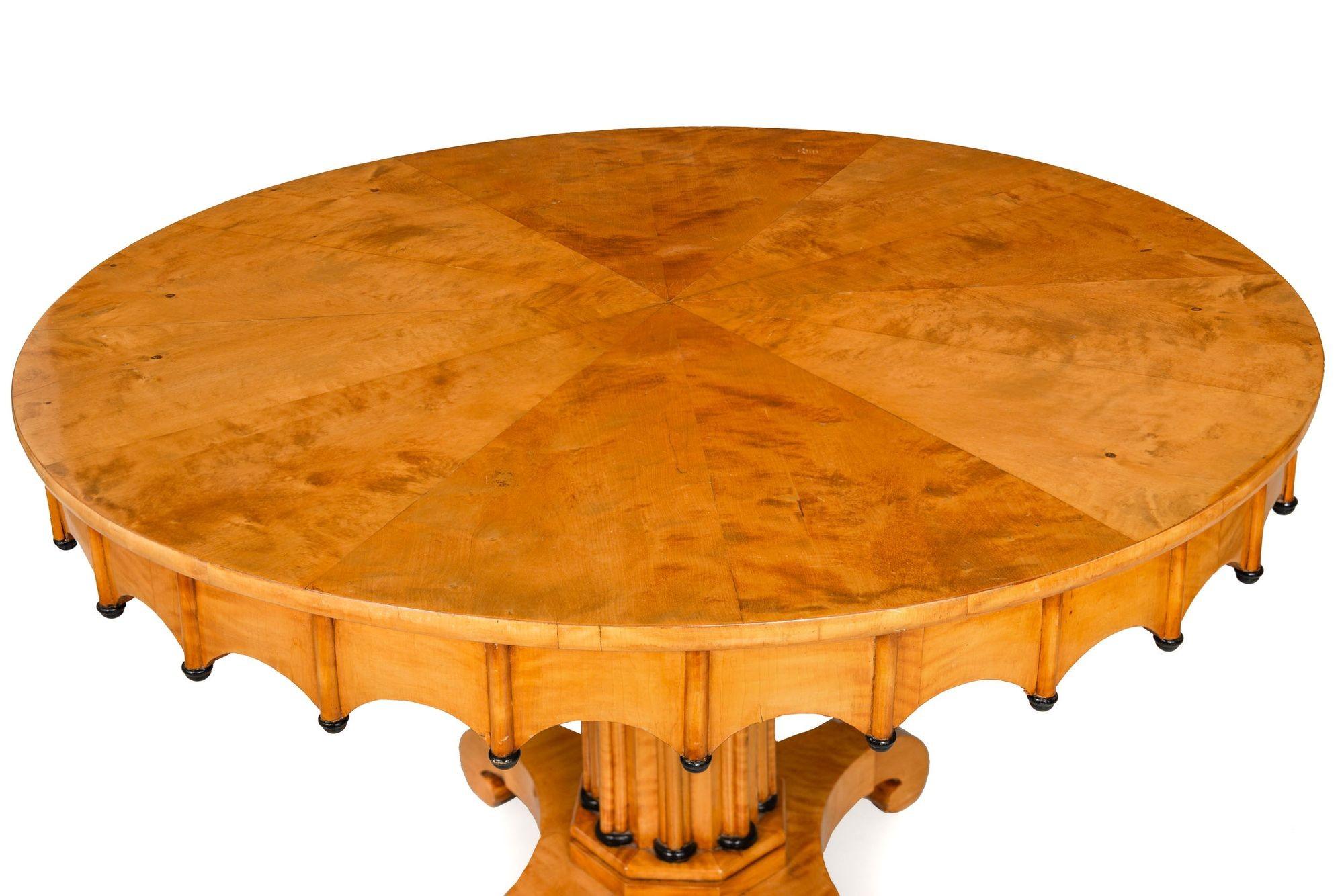 19th Century Biedermeier Antique Birch Round Circular Center Table circa 1830
