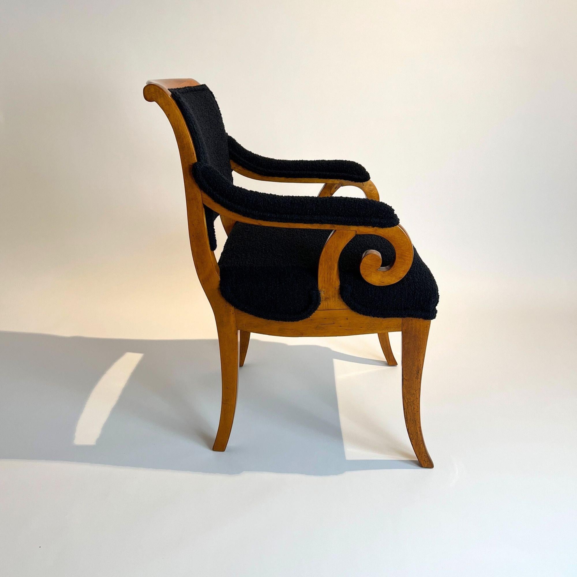 Fauteuil Biedermeier, Beeche massif, Boucle noire, Allemagne du Sud vers 1830 en vente 2