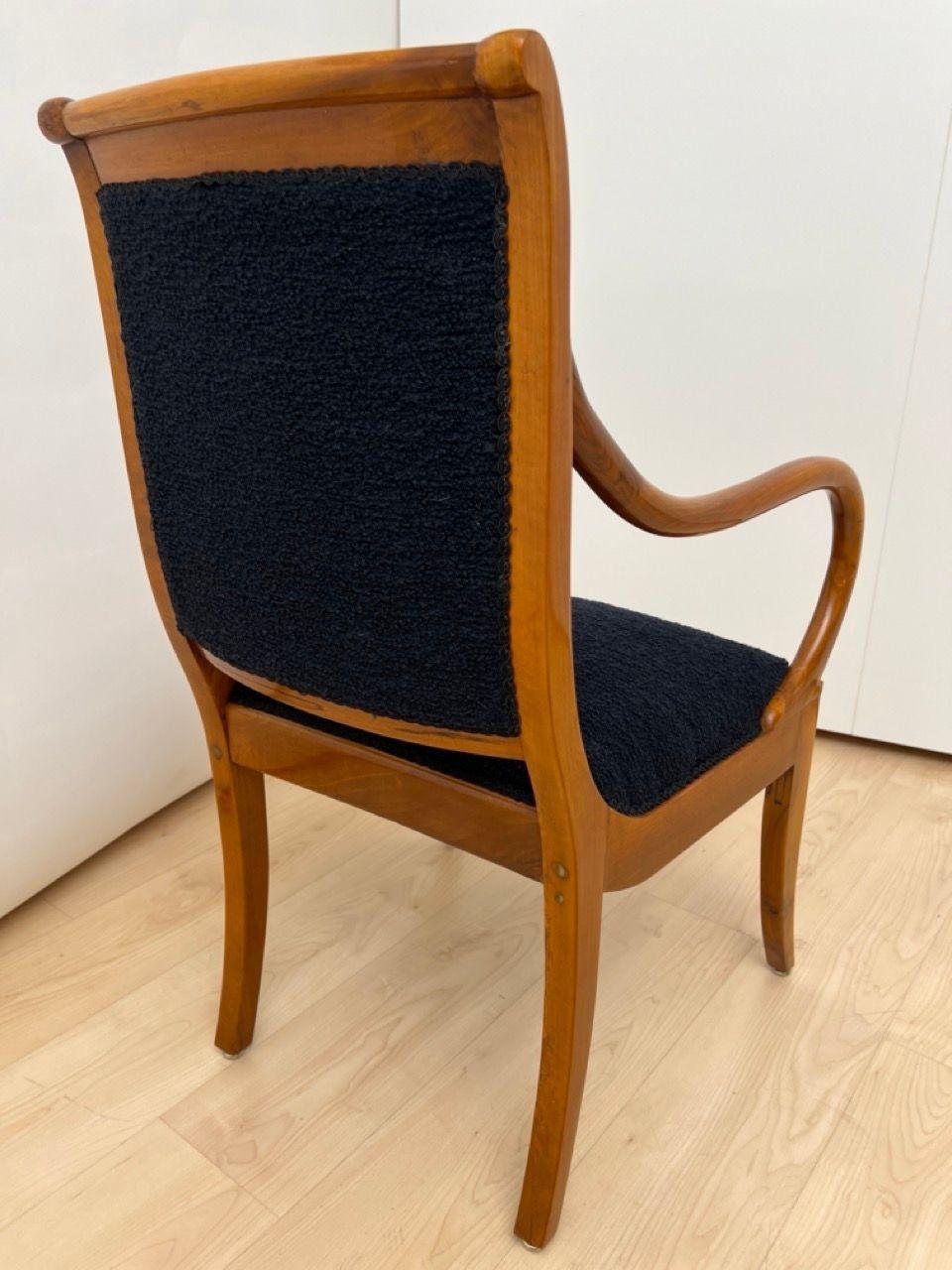 Biedermeier Sessel, Nussbaum, schwarzer Boucle, Süddeutschland um 1835 im Angebot 7