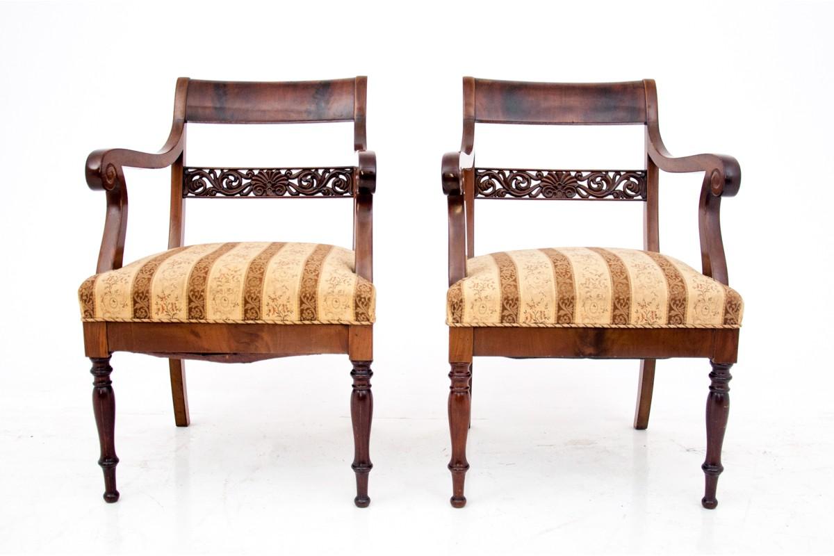 Biedermeier armchairs, Northern Europe, circa 1860.

Very good condition.

Dimensions: height 86 cm, seat height 48 cm, width 60 cm, depth 70 cm.