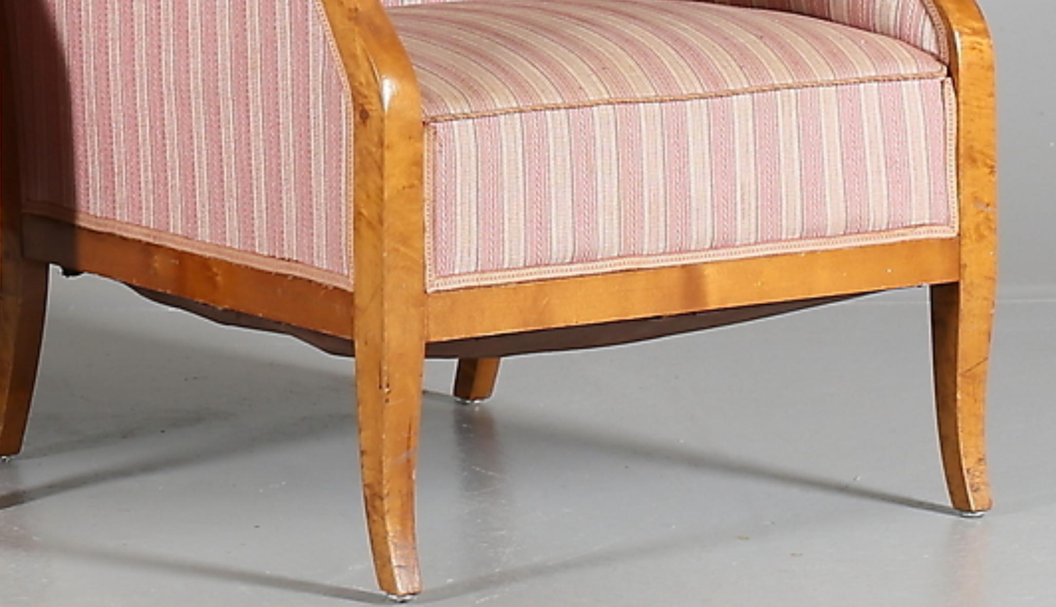 Biedermeier Armchairs Pair Swedish 19th Century Honey Bentwood Arms Tub Chairs In Good Condition In LONDON, GB
