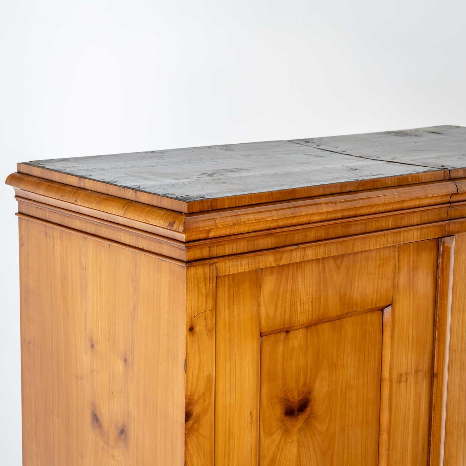 Armoire Biedermeier, 1830 circa in vendita 5