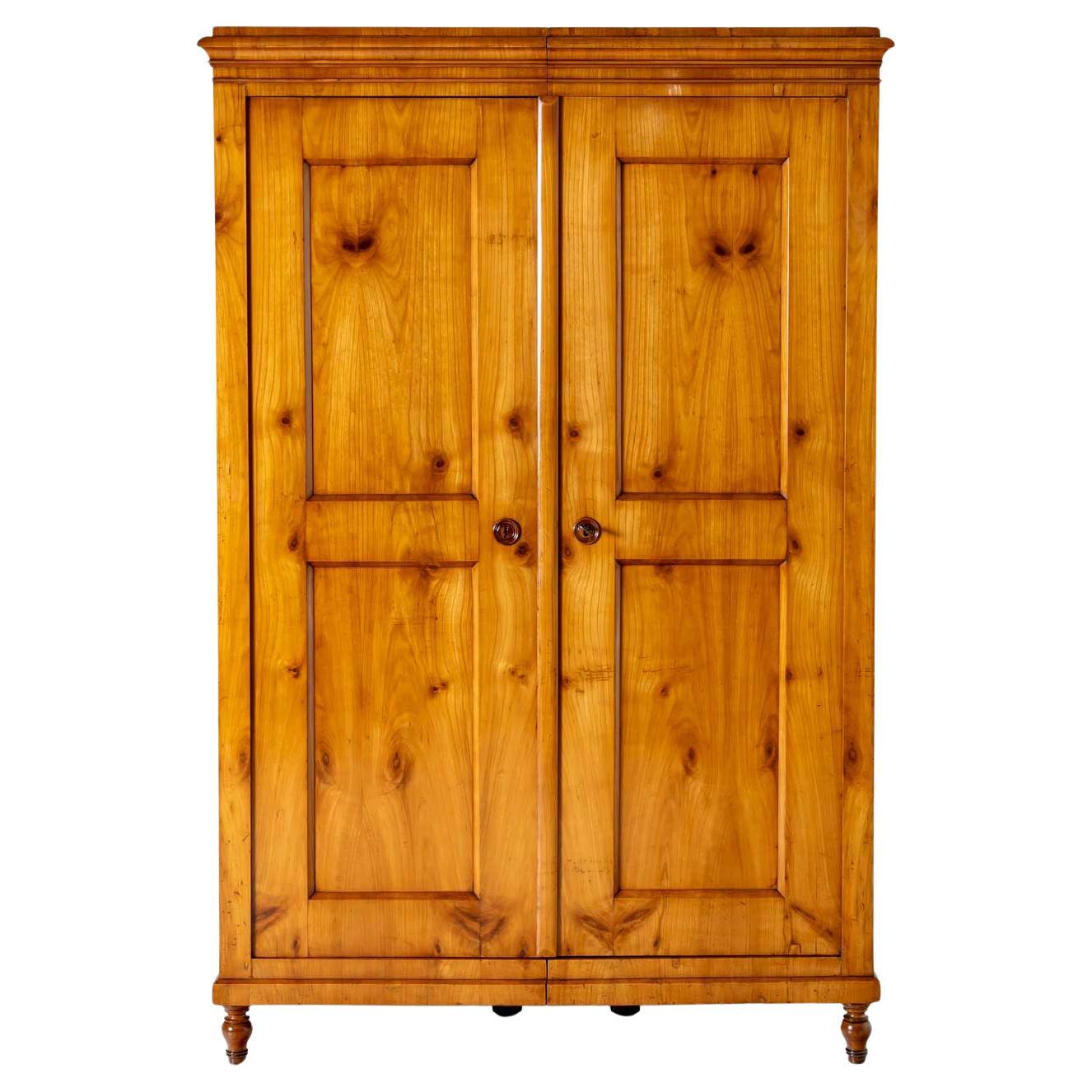 Biedermeier-Schrank, um 1830