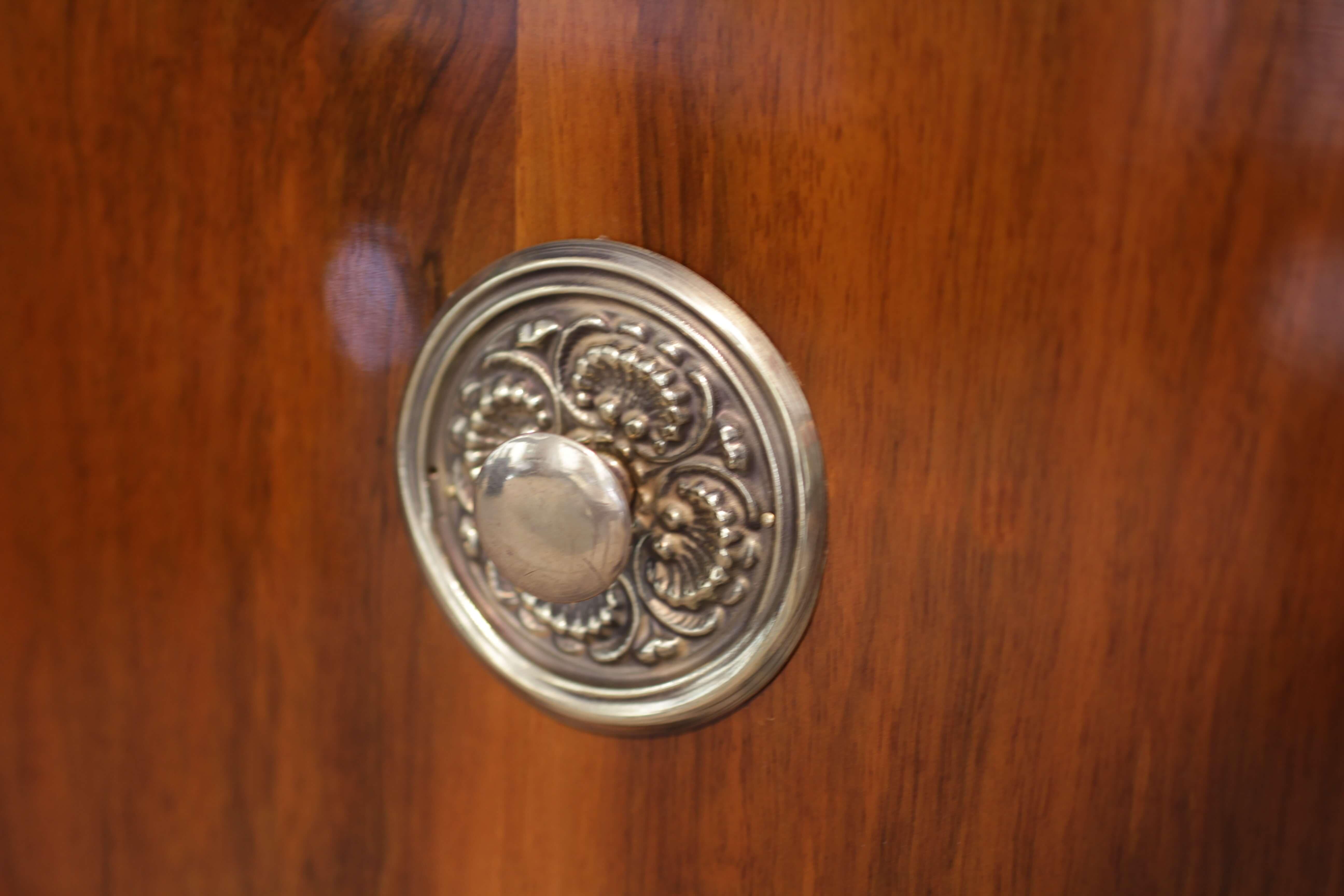 Biedermeier Armoire, Brass, Cherry and Walnut, Southwest Germany, circa 1820 In Good Condition In Regensburg, DE