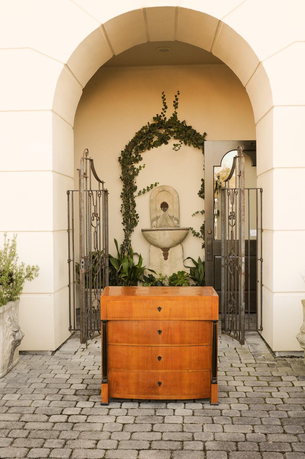 Biedermeier Austrian 1870s Walnut Four-Drawer Commode with Ebonized Columns In Good Condition In Atlanta, GA