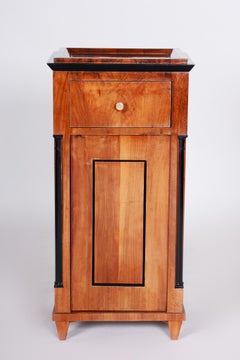Biedermeier Bed Side Table Made in 1830s Germany, Fully Restored Walnut