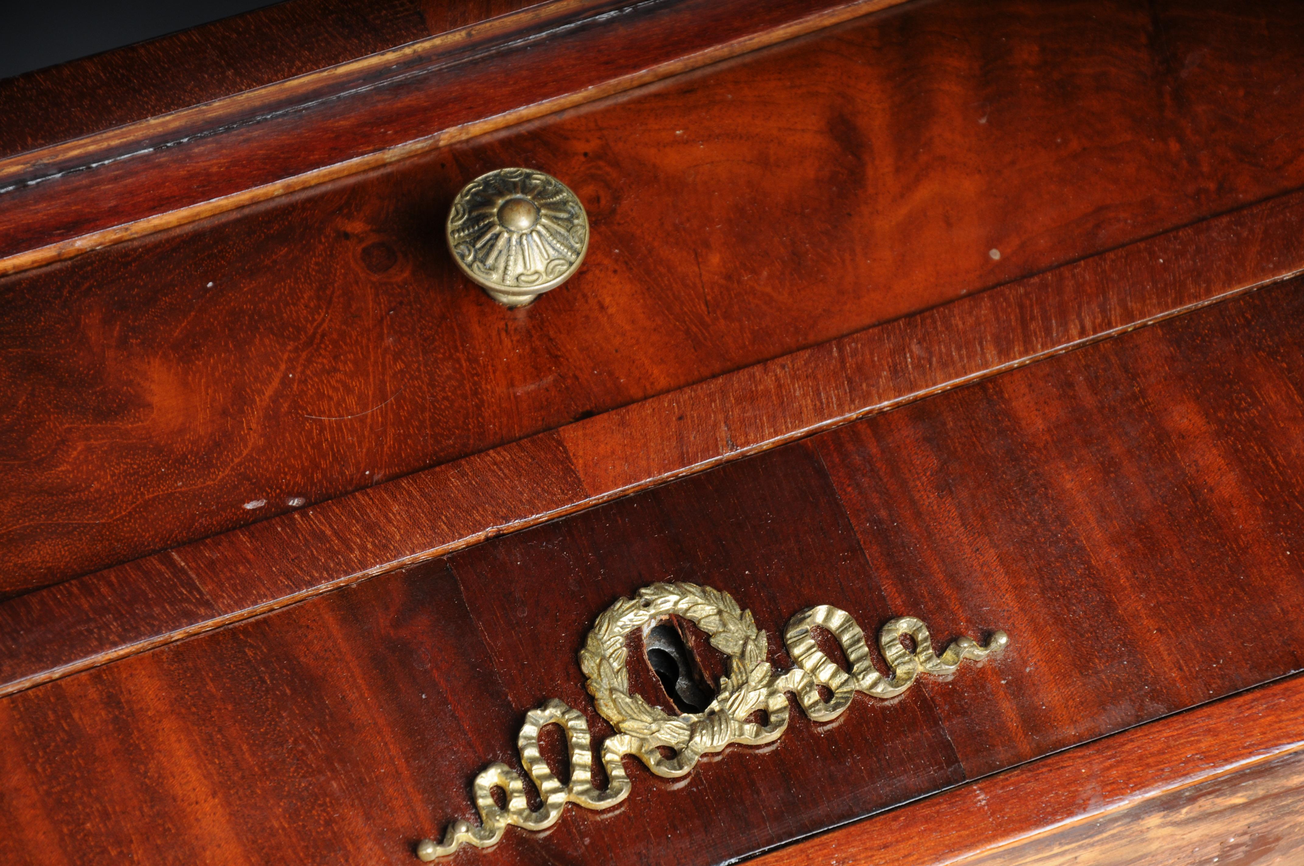 Biedermeier bedside table, circa 1830, mahogany For Sale 8