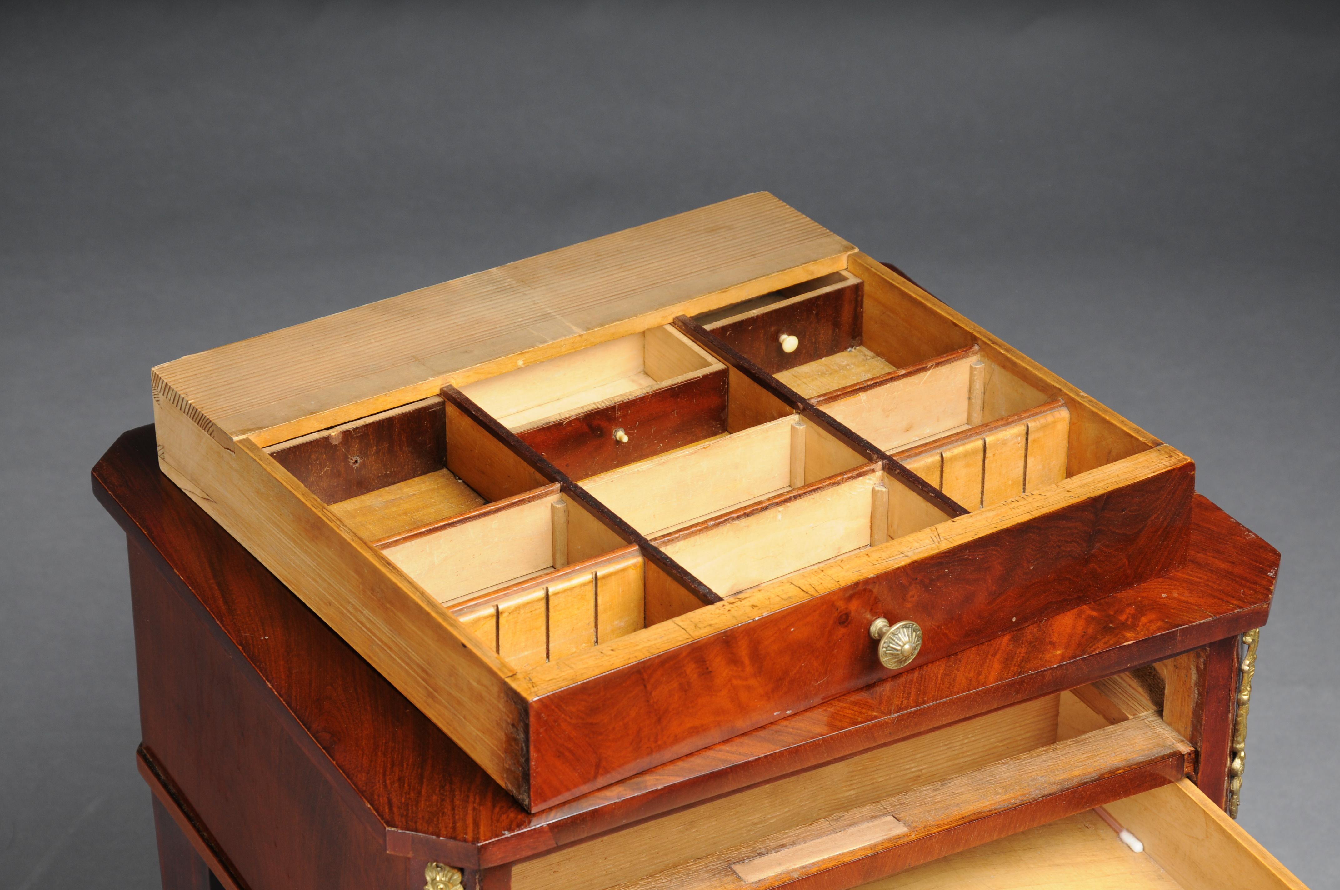 19th Century Biedermeier bedside table, circa 1830, mahogany For Sale