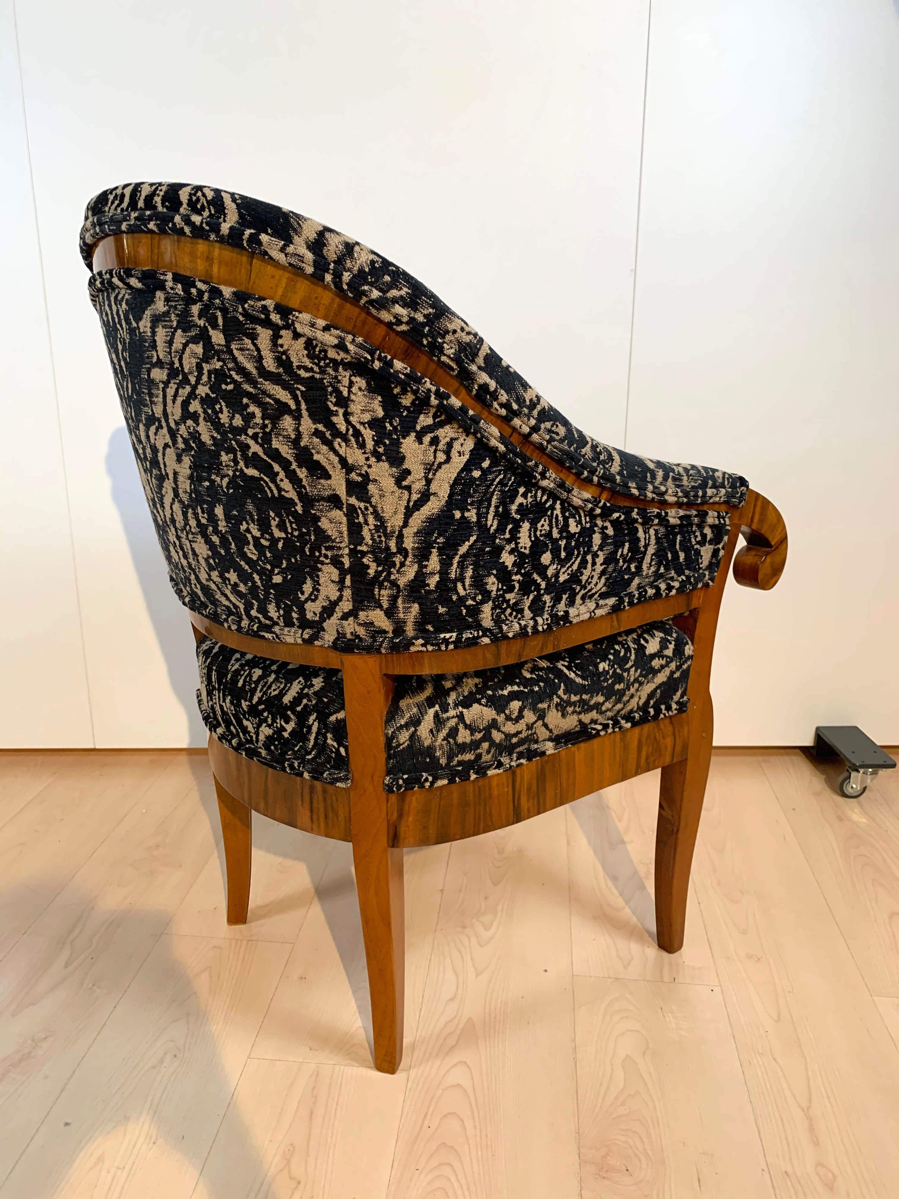 Biedermeier Bergere Chair, Walnut, Black-Brown Fabric, South Germany circa 1830 4