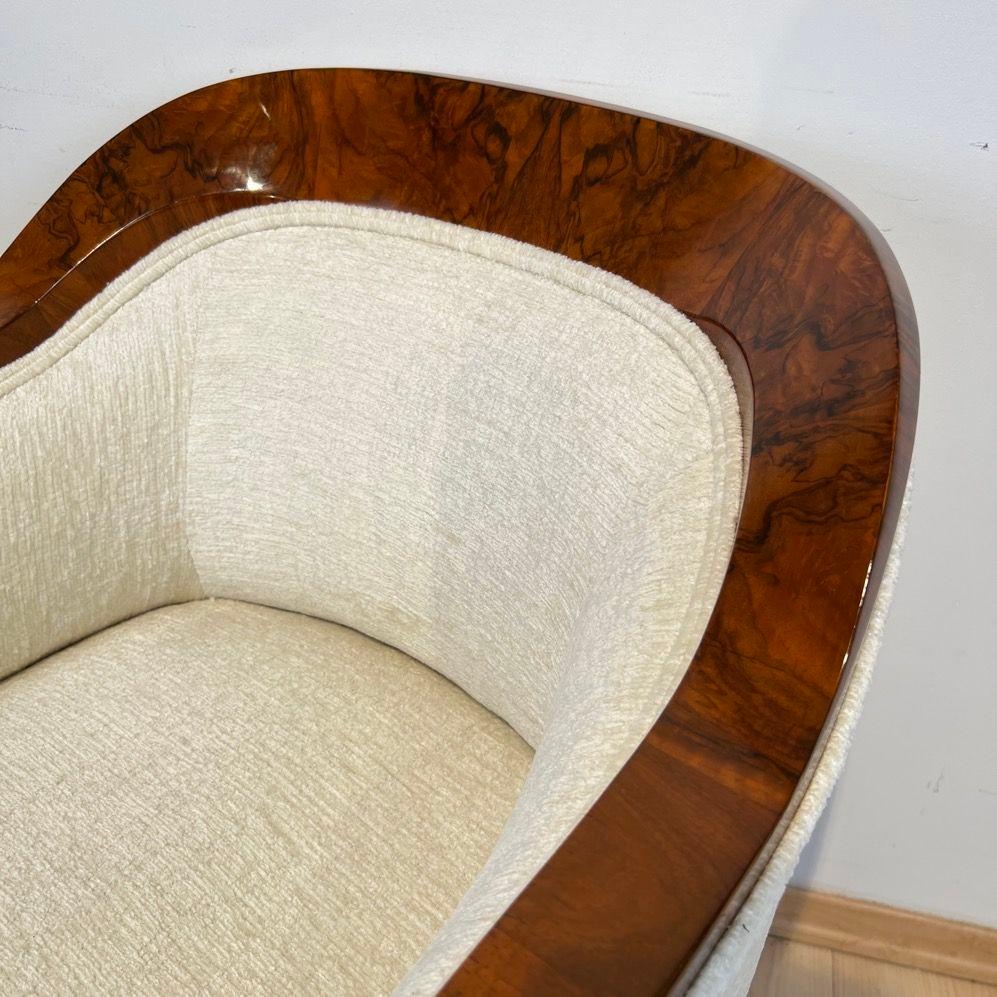 Biedermeier Bergere Chair, Walnut, Creme Velvet, Austria, circa 1840 For Sale 3