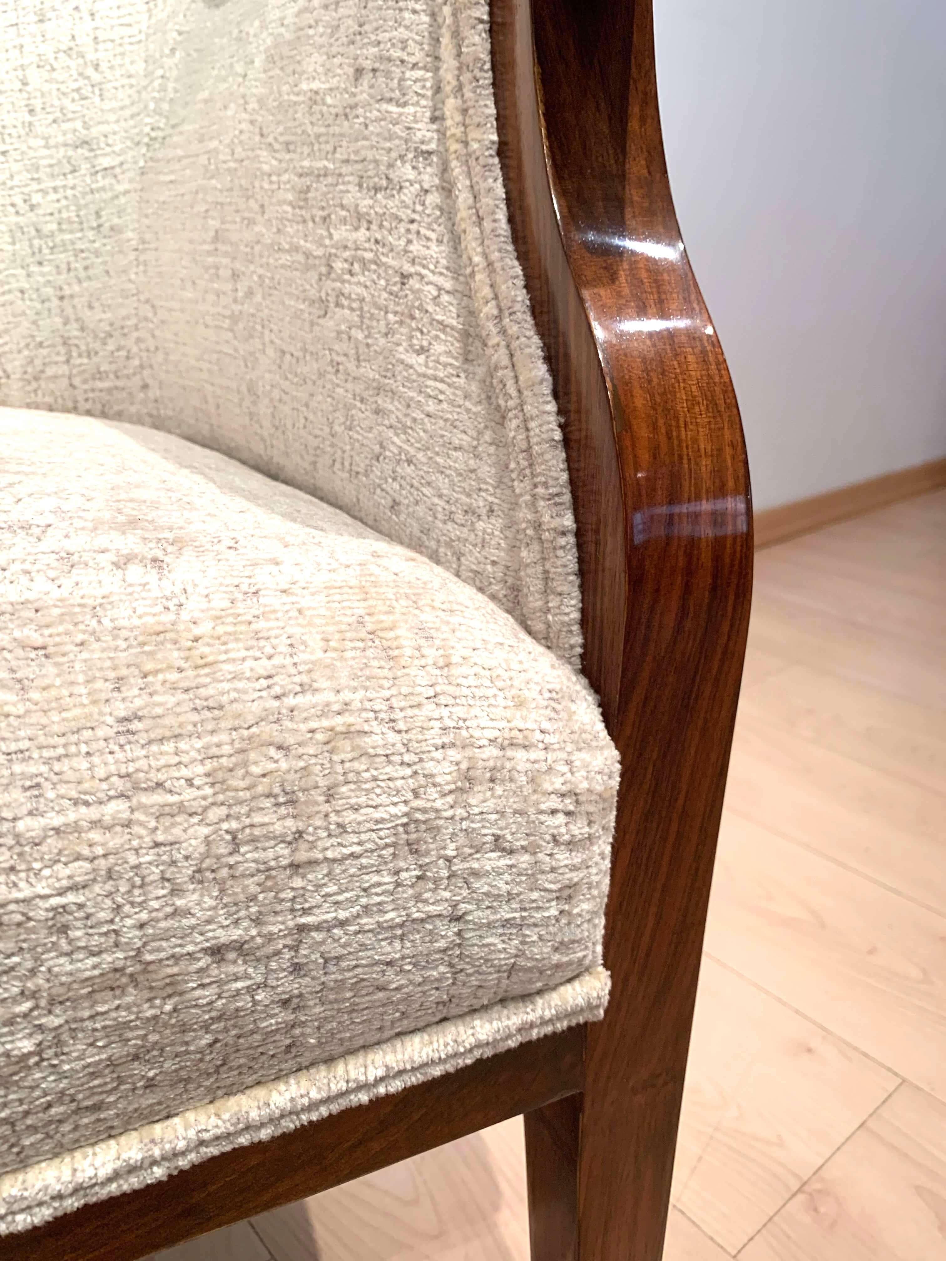 Biedermeier Bergère Chairs, Walnut Veneer, Crème Velvet, Austria, circa 1825 4