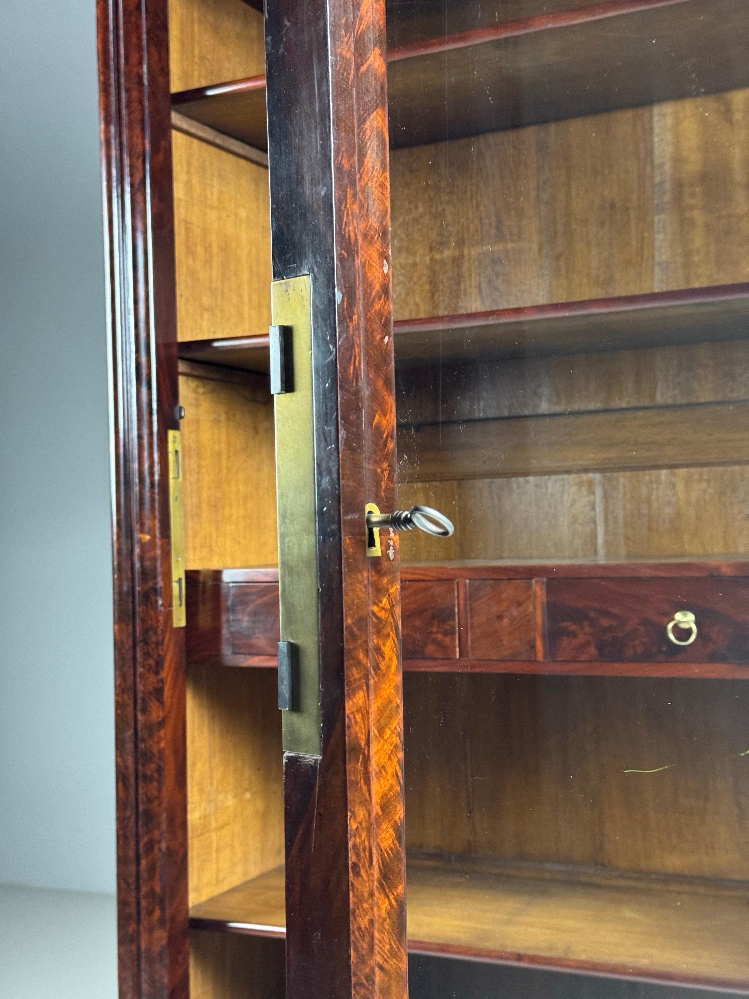 Libreria Biedermeier del XIX secolo in vendita 1