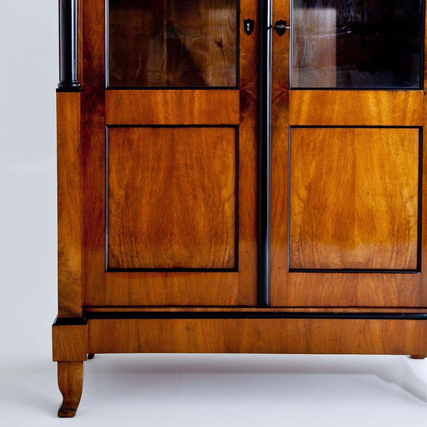 Biedermeier Bookcase, circa 1820 6