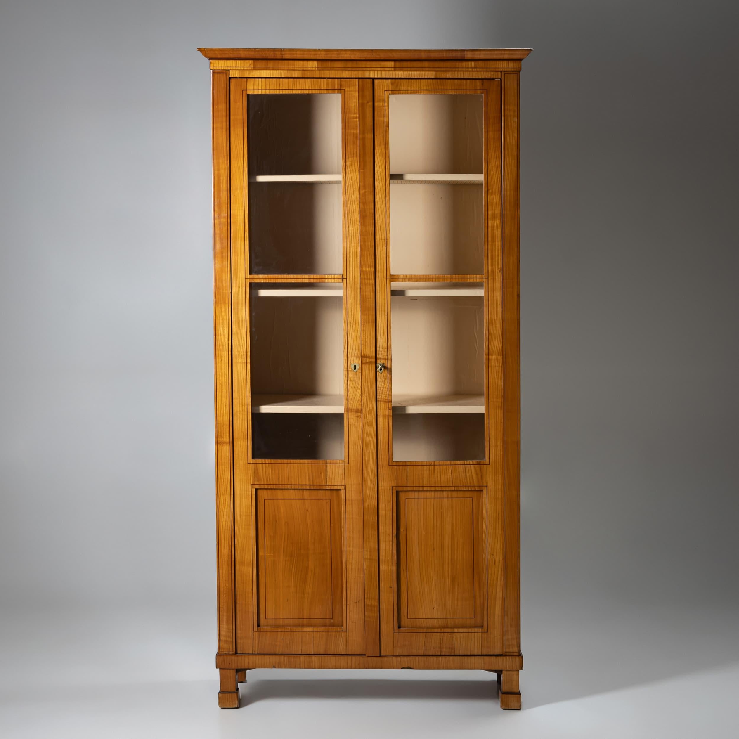 Veneer Biedermeier Bookcase, circa 1820