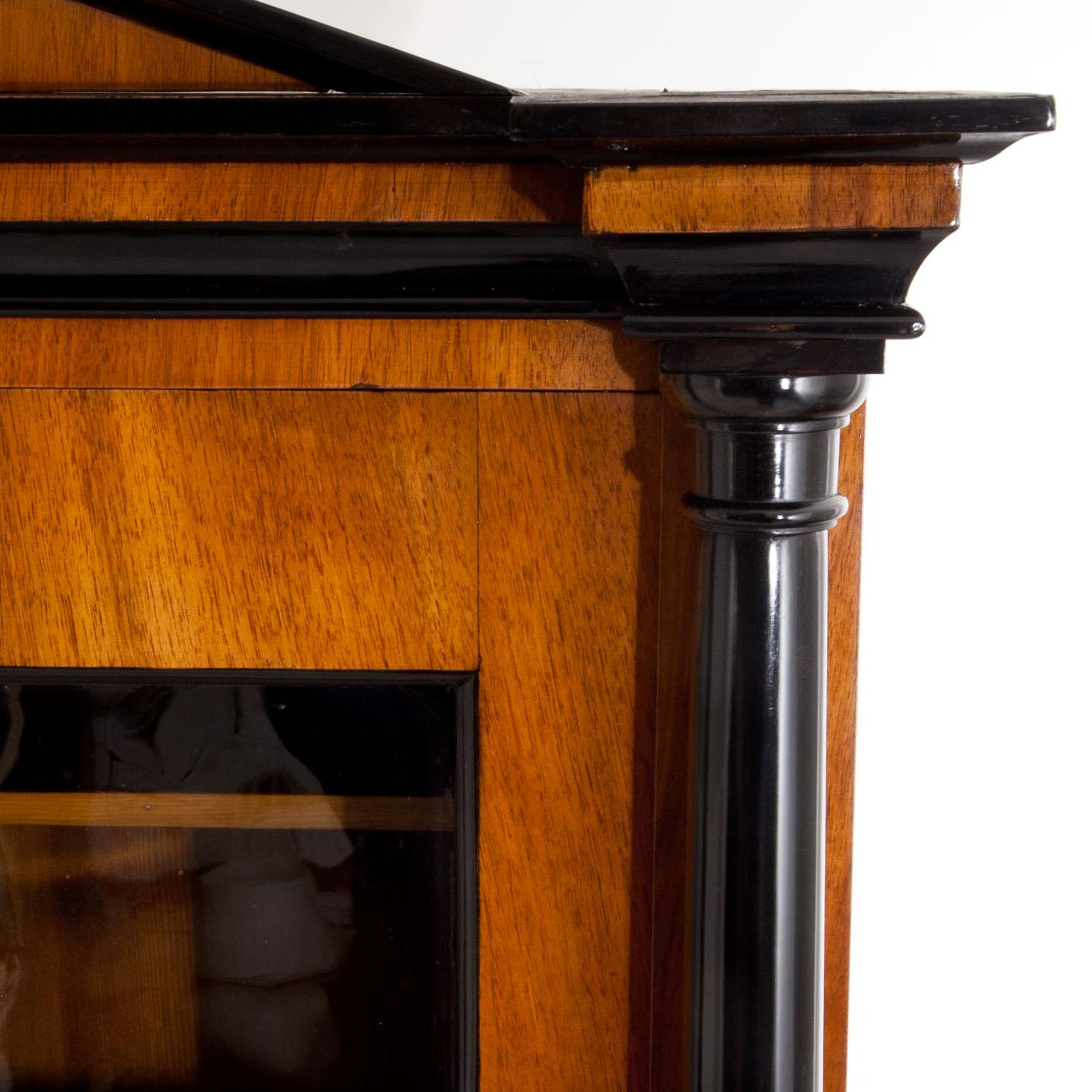 Biedermeier Bookcase, circa 1820 In Good Condition In Greding, DE