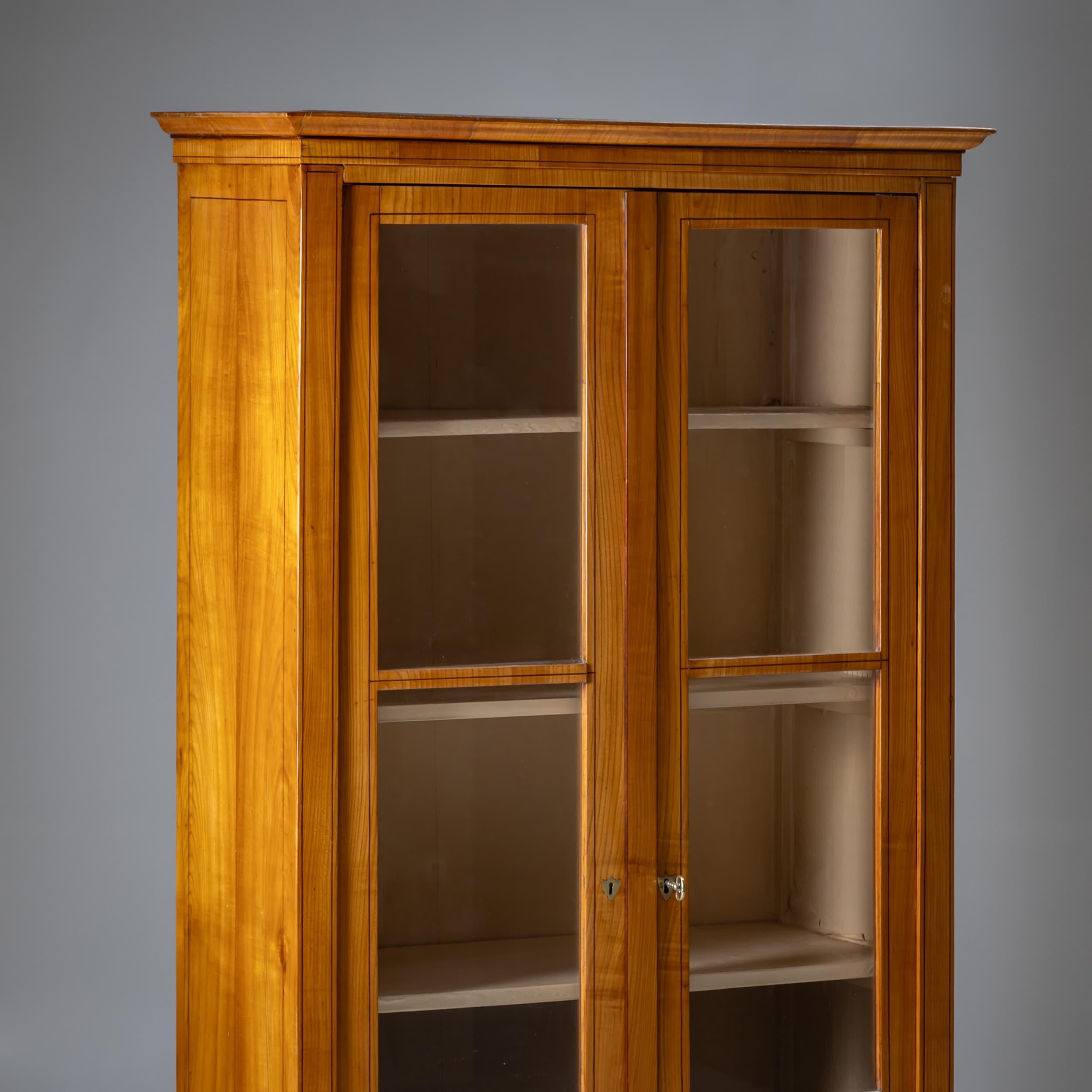 Biedermeier Bookcase, circa 1820 In Good Condition In Greding, DE