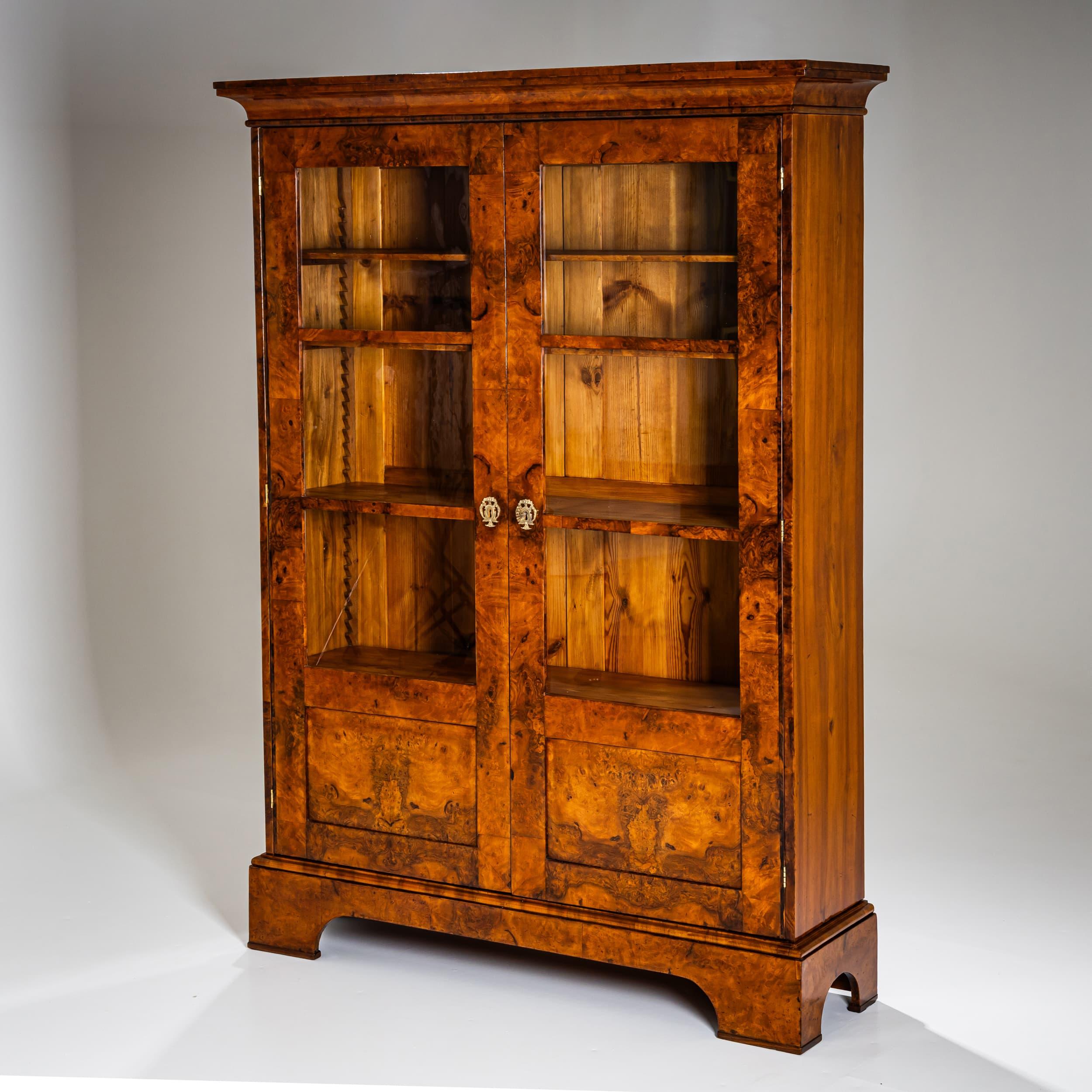 Placage Bibliothèque Biedermeier, vers 1830 en vente