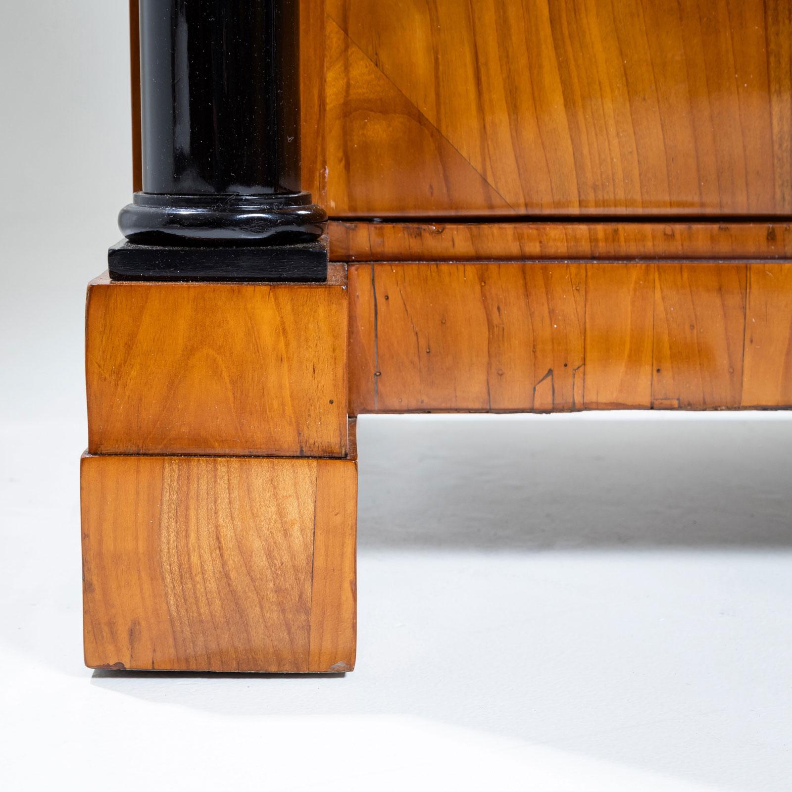 Ciliegio Libreria Biedermeier in legno di ciliegio, XIX secolo in vendita