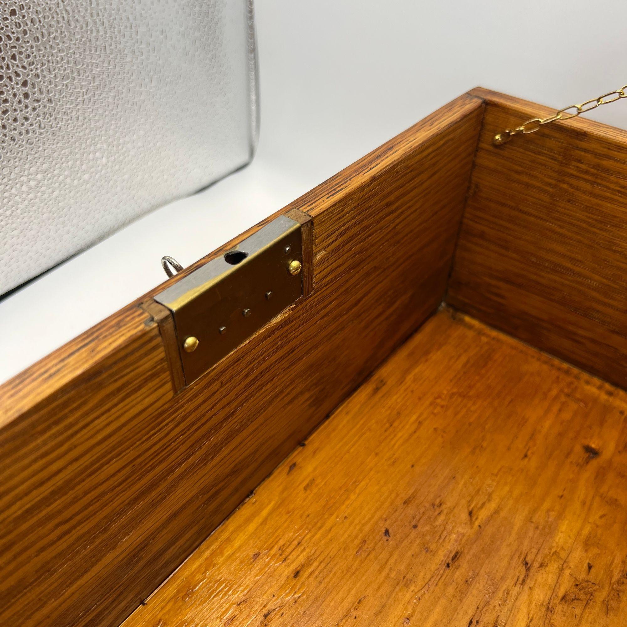 Boîte Biedermeier, Noyer sur Oak, Incrustations, Allemagne du Sud vers 1850 en vente 10