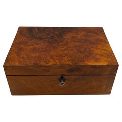 Biedermeier Box, Walnut Veneer, South Germany circa 1830