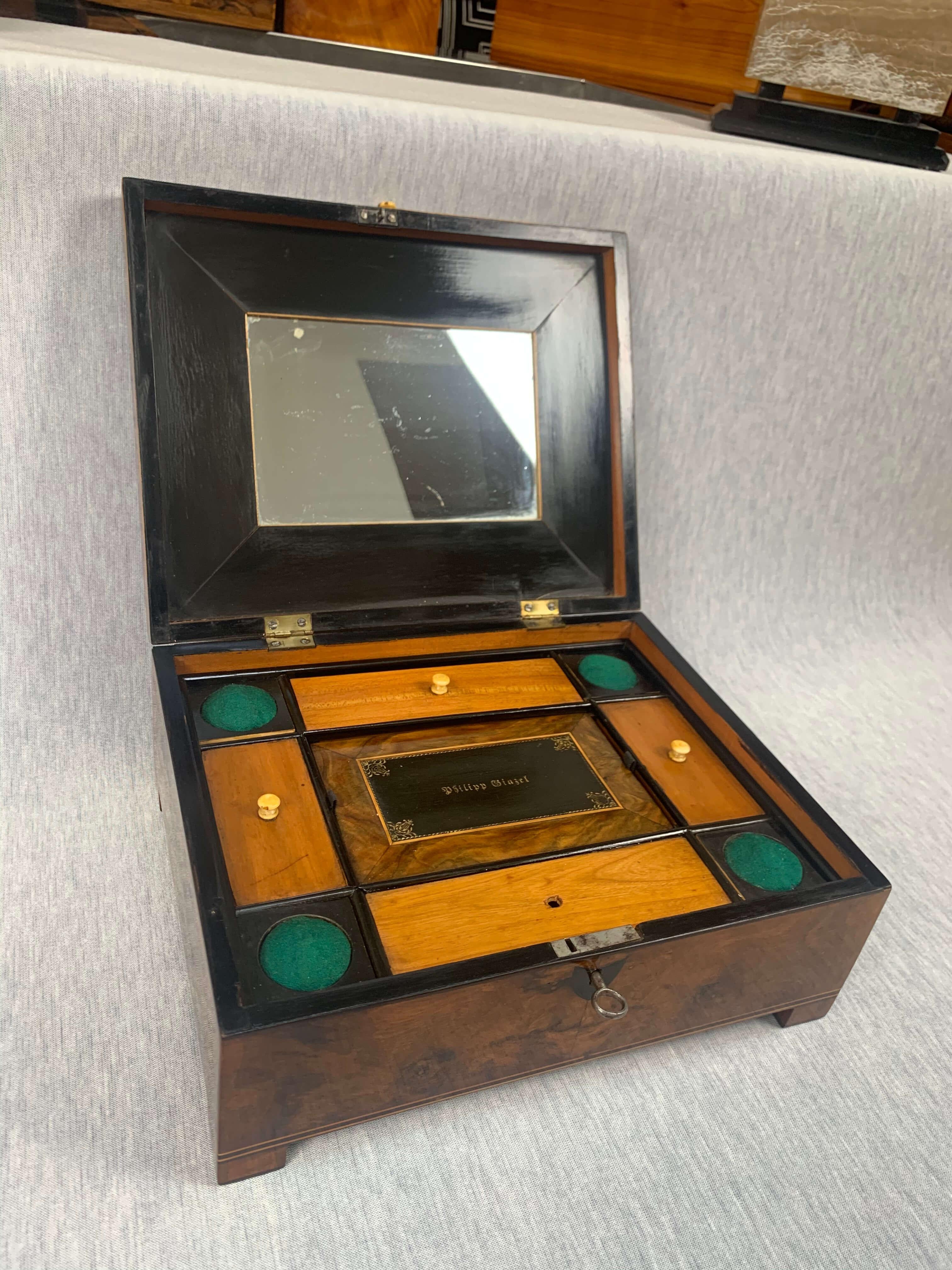 Biedermeier Box with Interior, Walnut, Birch, Cherry, Maple, Vienna, circa 1820 4