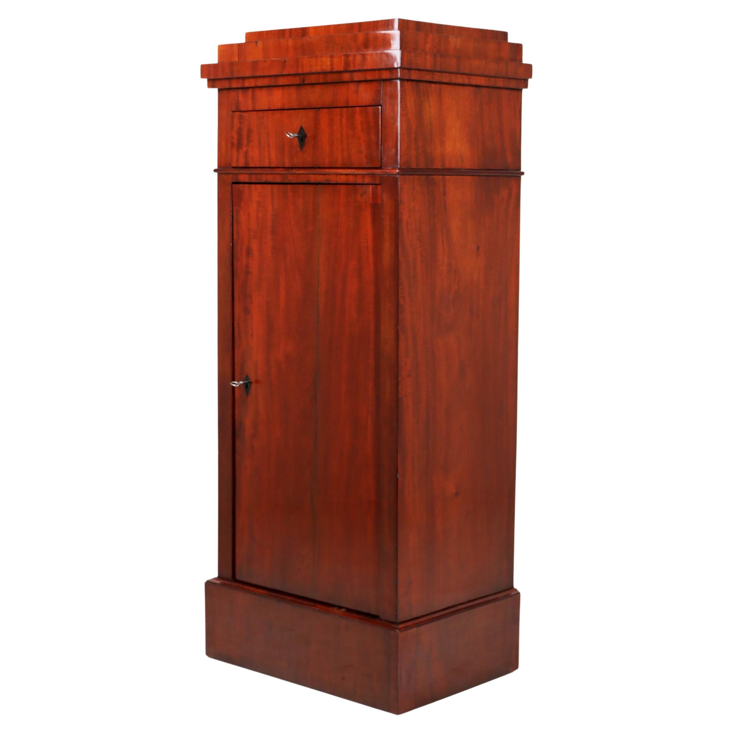 Cabinet Biedermeier, début du 19e siècle en vente